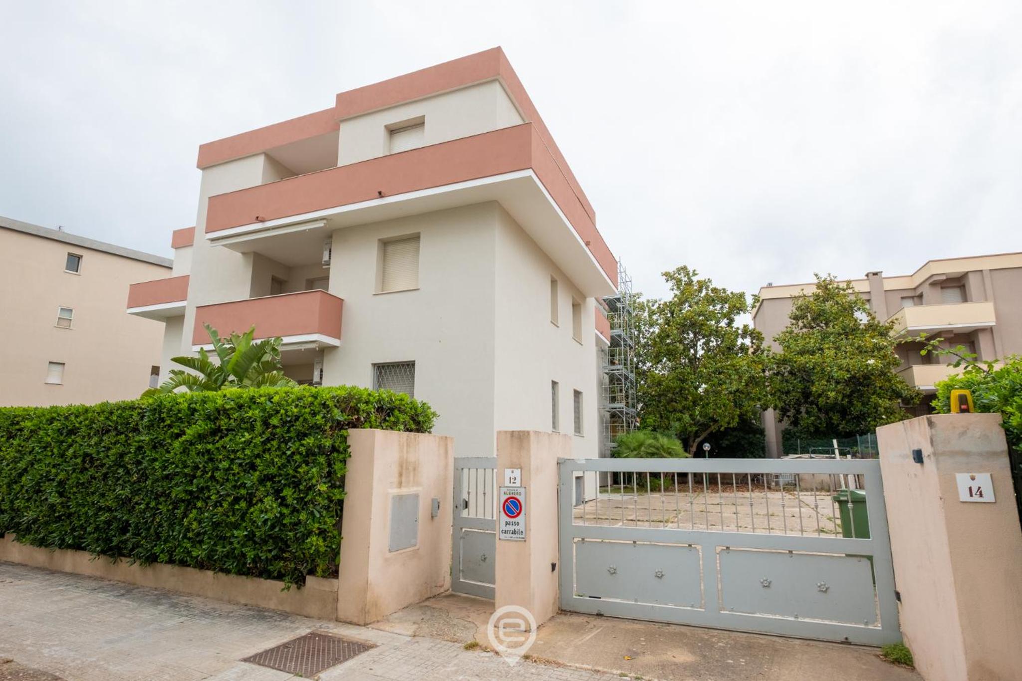 Coral Beachside Apartment view 4