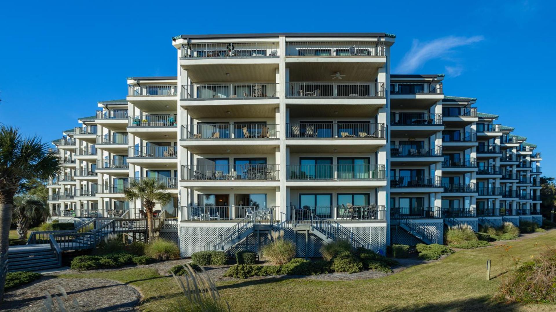 Oceanfront, Smart TVs, Balcony