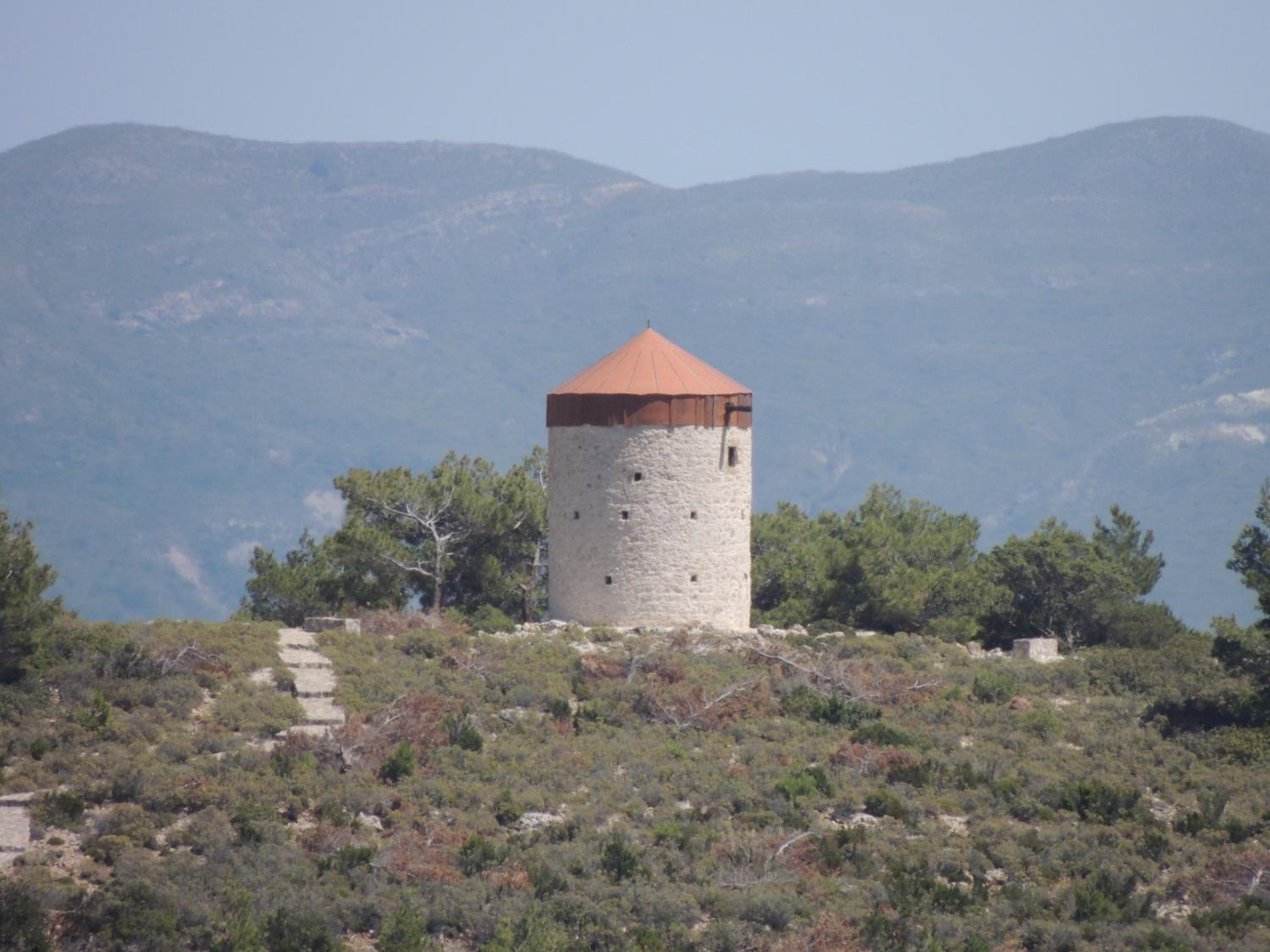 Lithos House