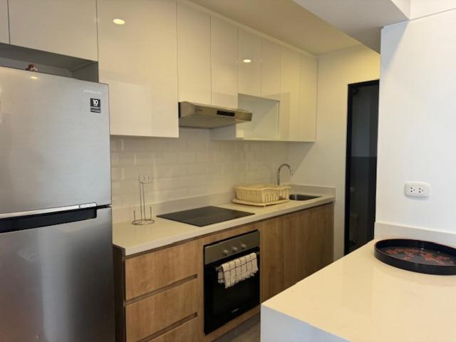 Tovar 511 Miraflores view 3