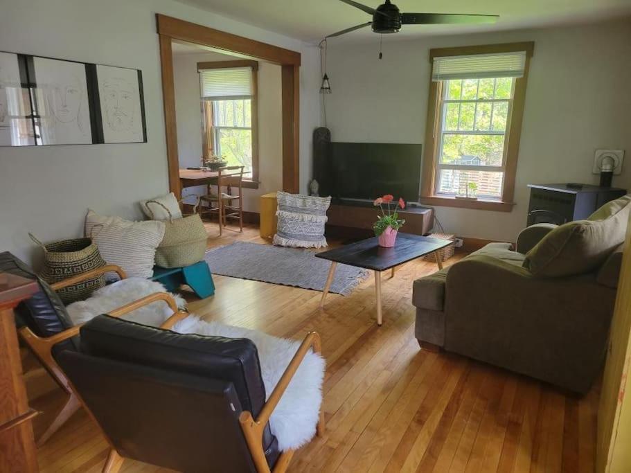 The Vermont Cottage