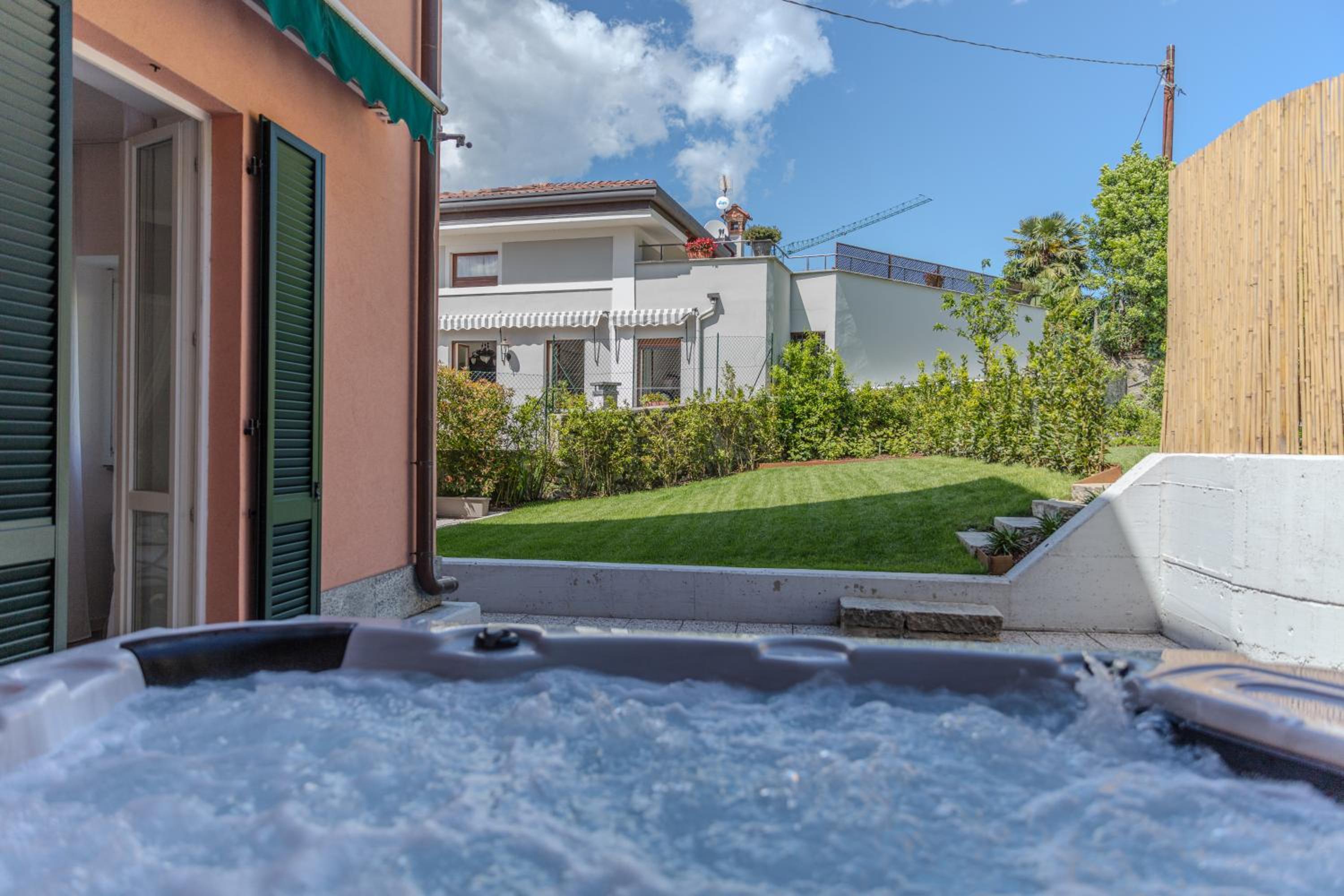 Diamond Apartments