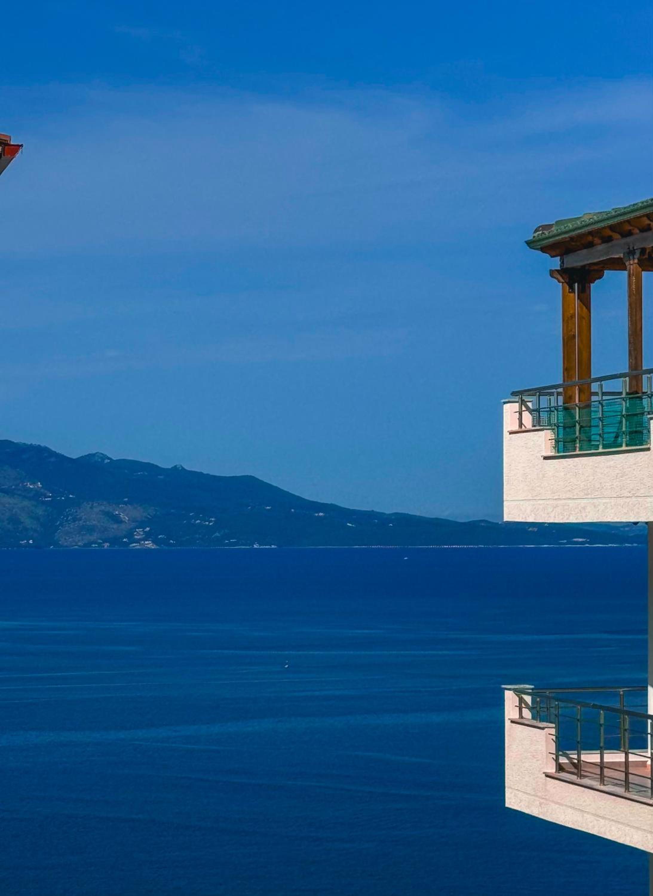 Elysian Escape Apartment photo 4