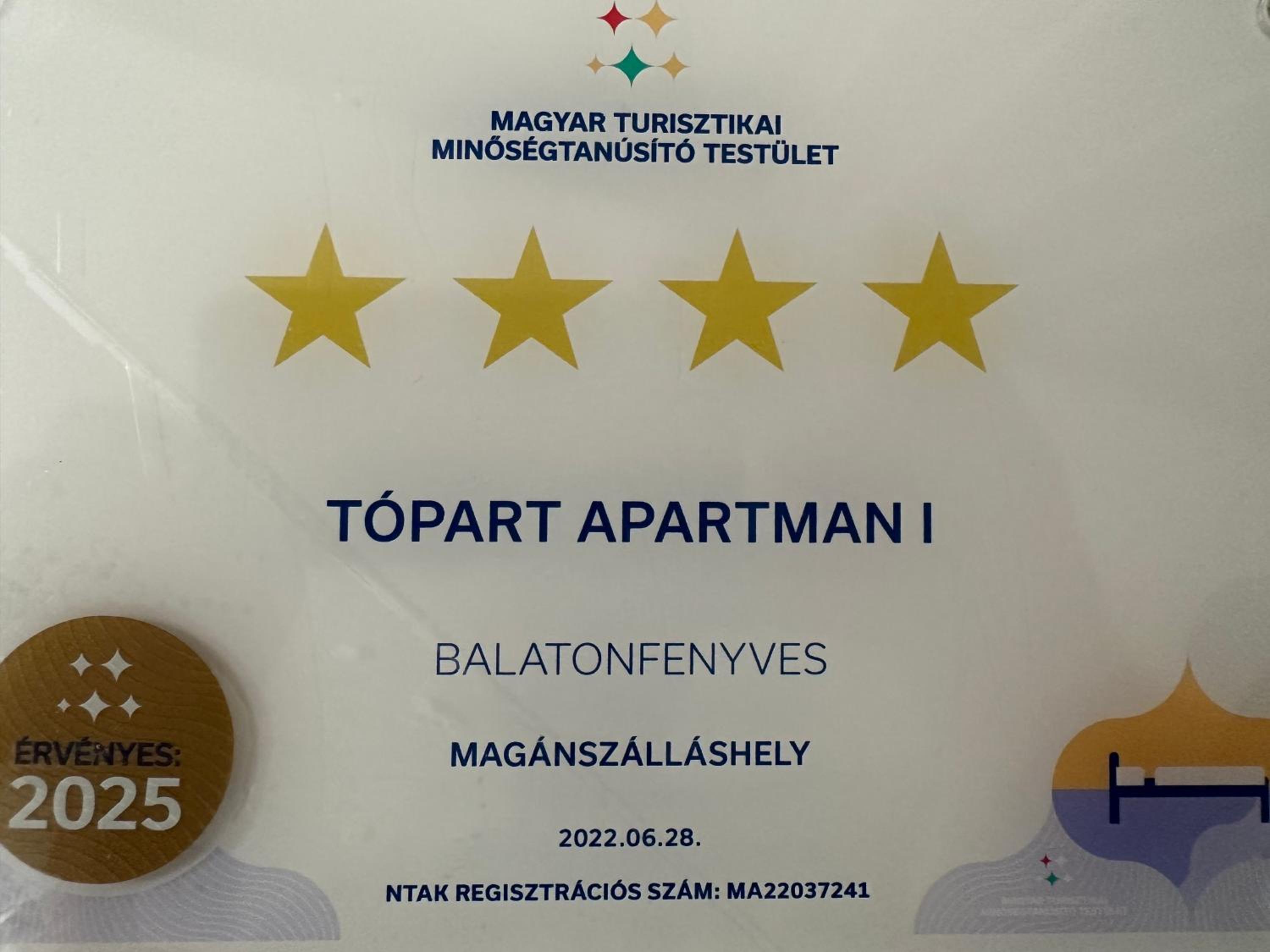 TópART Apartman I-II-III view 2