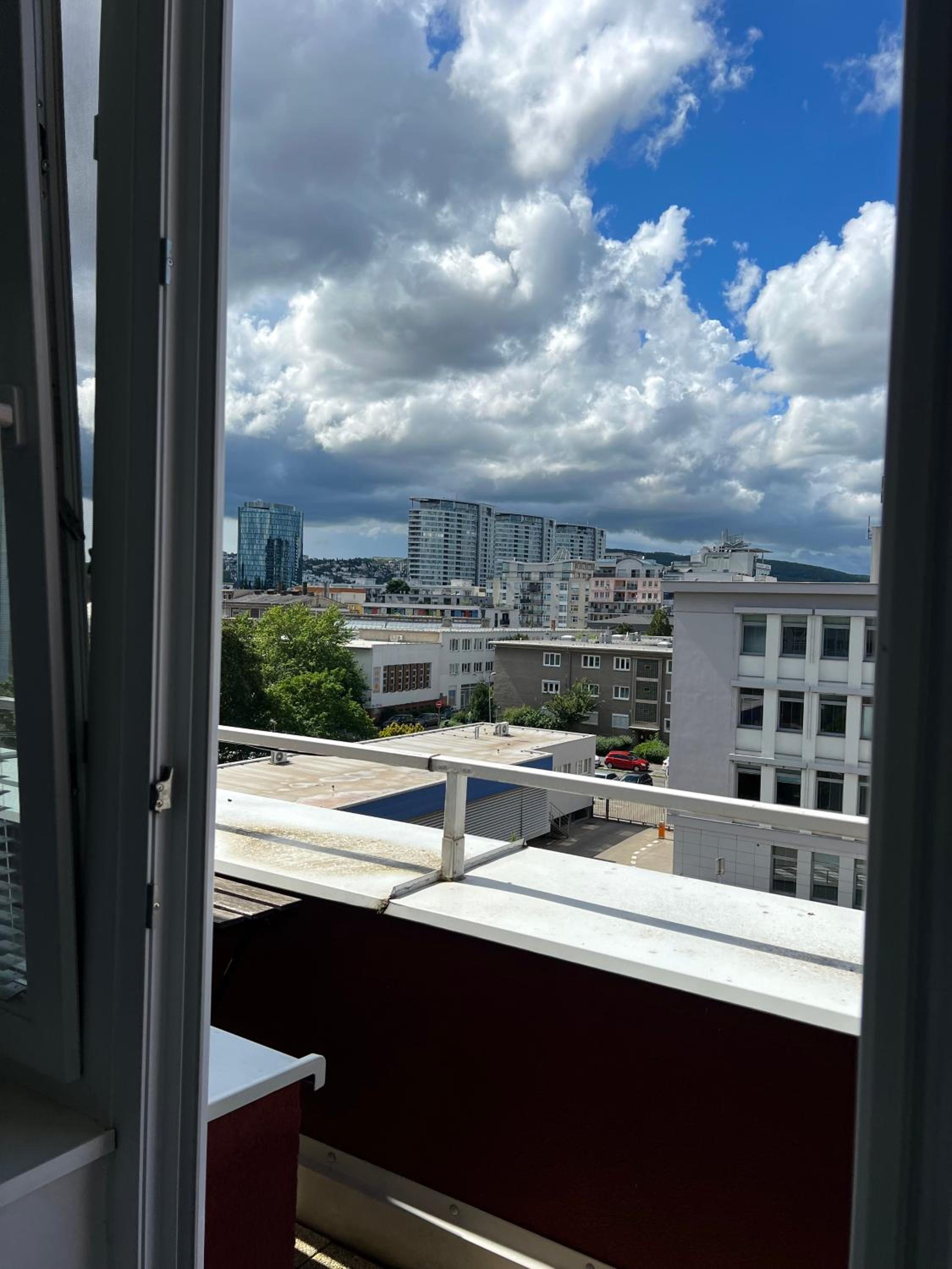 Evergreen Apartment - Quiet Location view 2