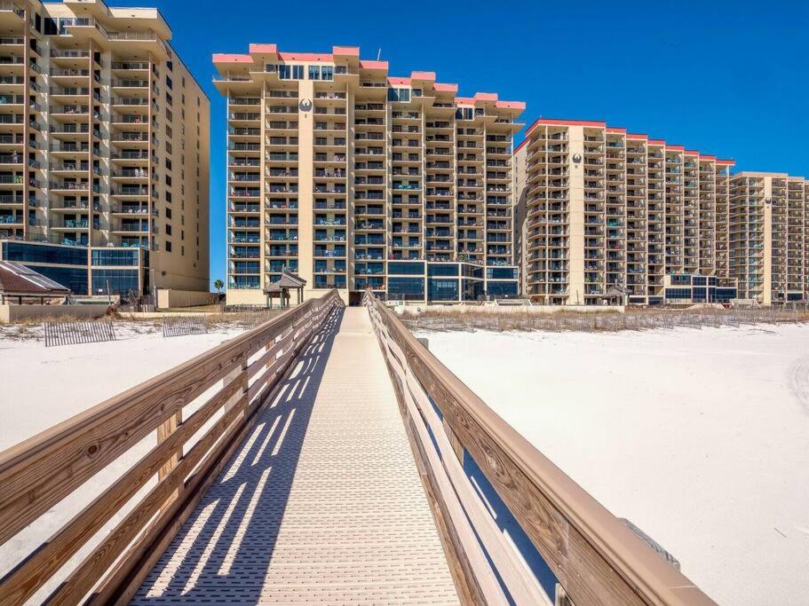 Hotel Beachfront Bliss-Phoenix II - Image 1