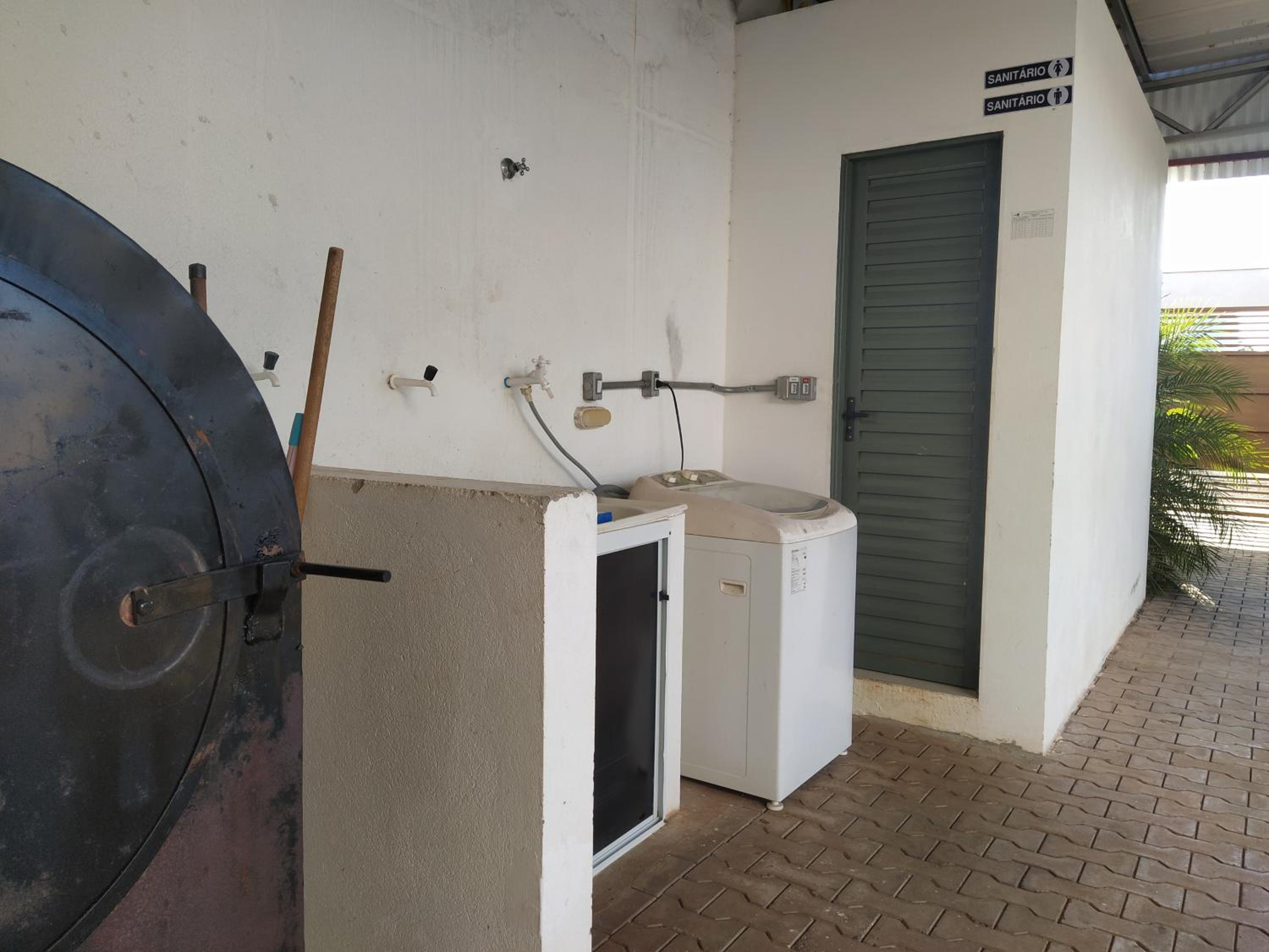 check-in autônomo em Piscina, Hidro, churrasqueira, casa dispondo até 3 quartos, 3 ar, 2b, tudo privativo - Reserva valor 6 hóspedes para abrir os 3 quarto