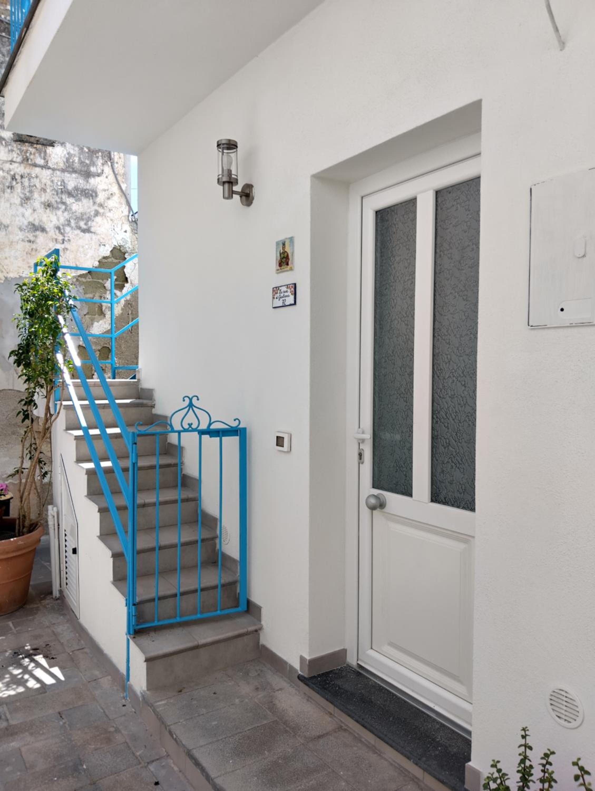 La casa di Giuliana piano terra con cucina e lavatrice view 3