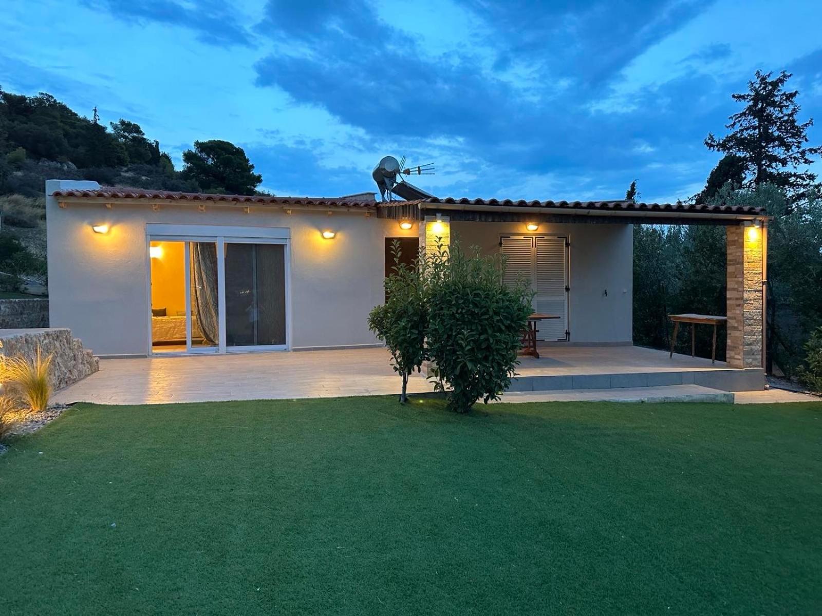 RELAXING POOL HOUSE IN LAGONISI 2 view 5