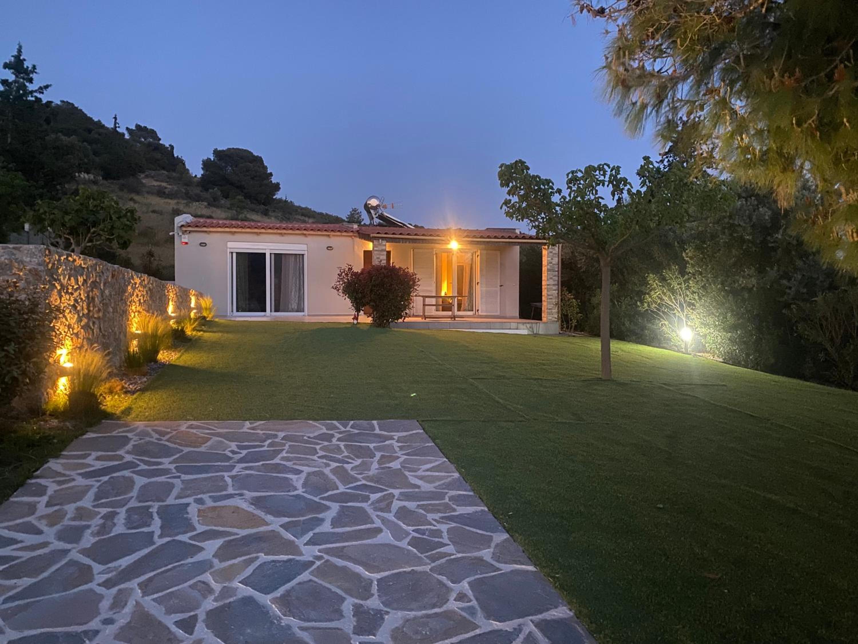 RELAXING POOL HOUSE IN LAGONISI 2 view 3