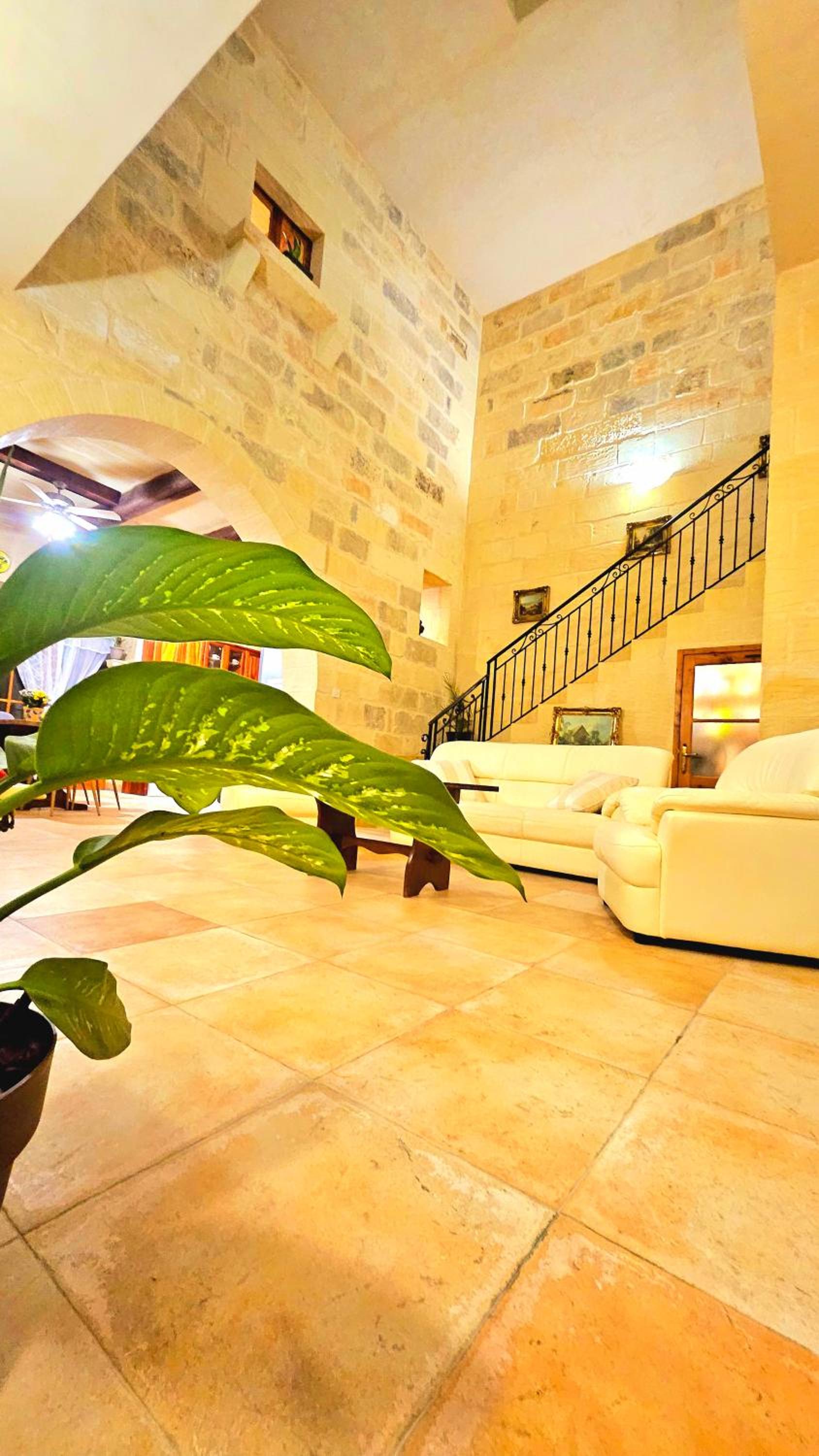 Traditional Farmhouse Central Gozo view 4