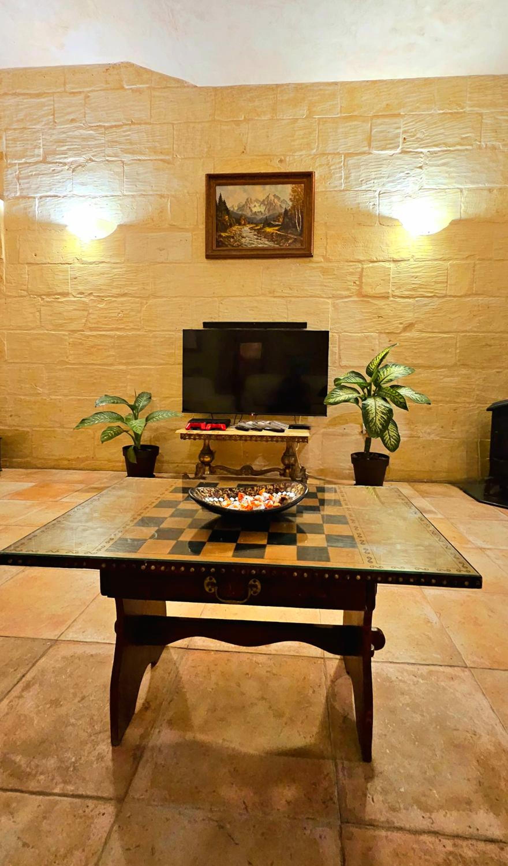 Traditional Farmhouse Central Gozo view 3