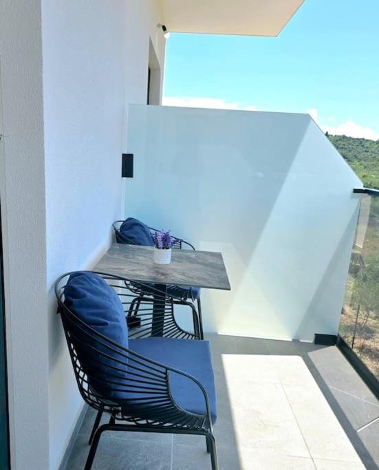 Ambelas Getaways
