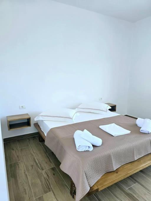 Ambelas Getaways