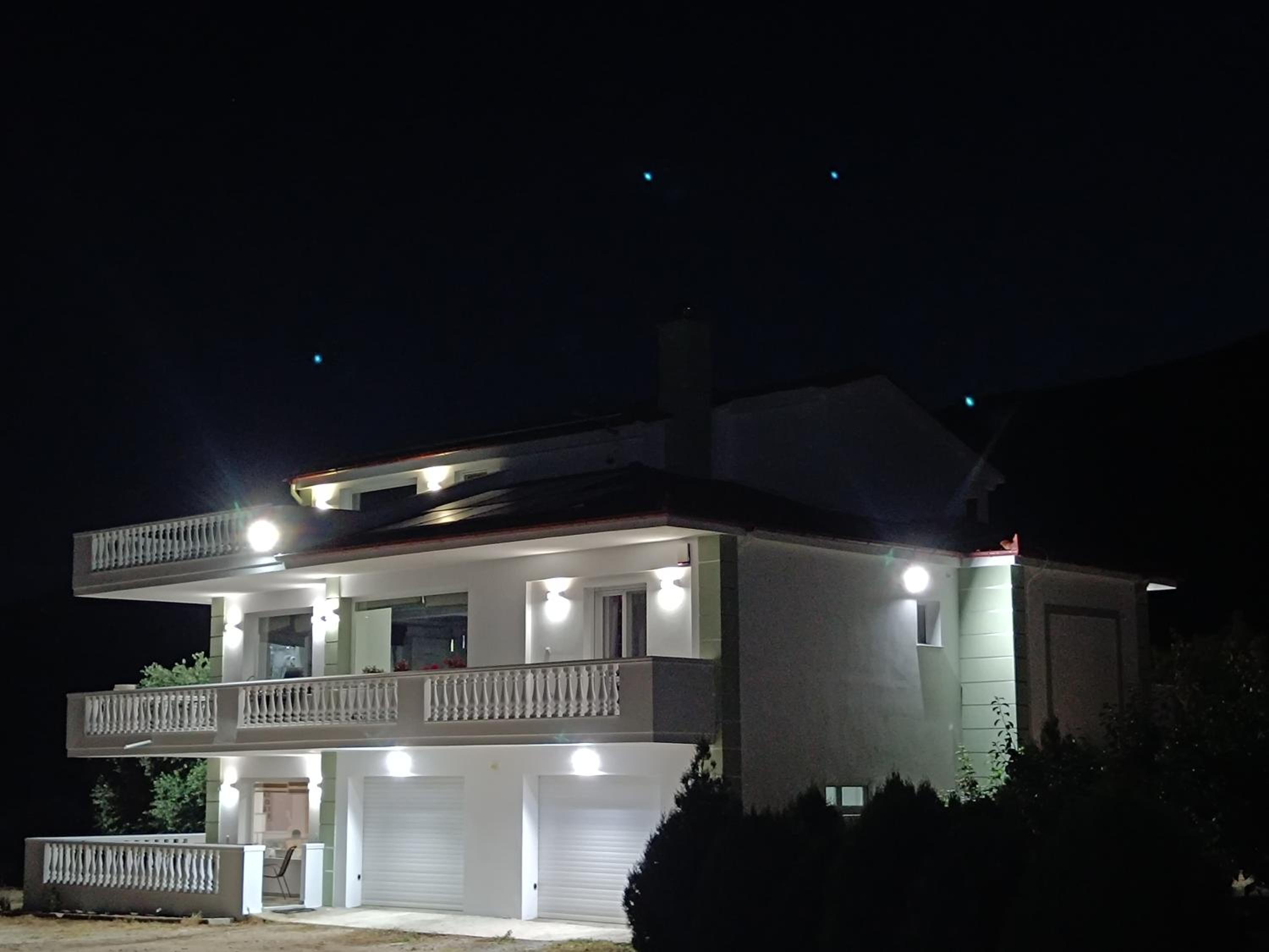 Olive Waves apartments view 5