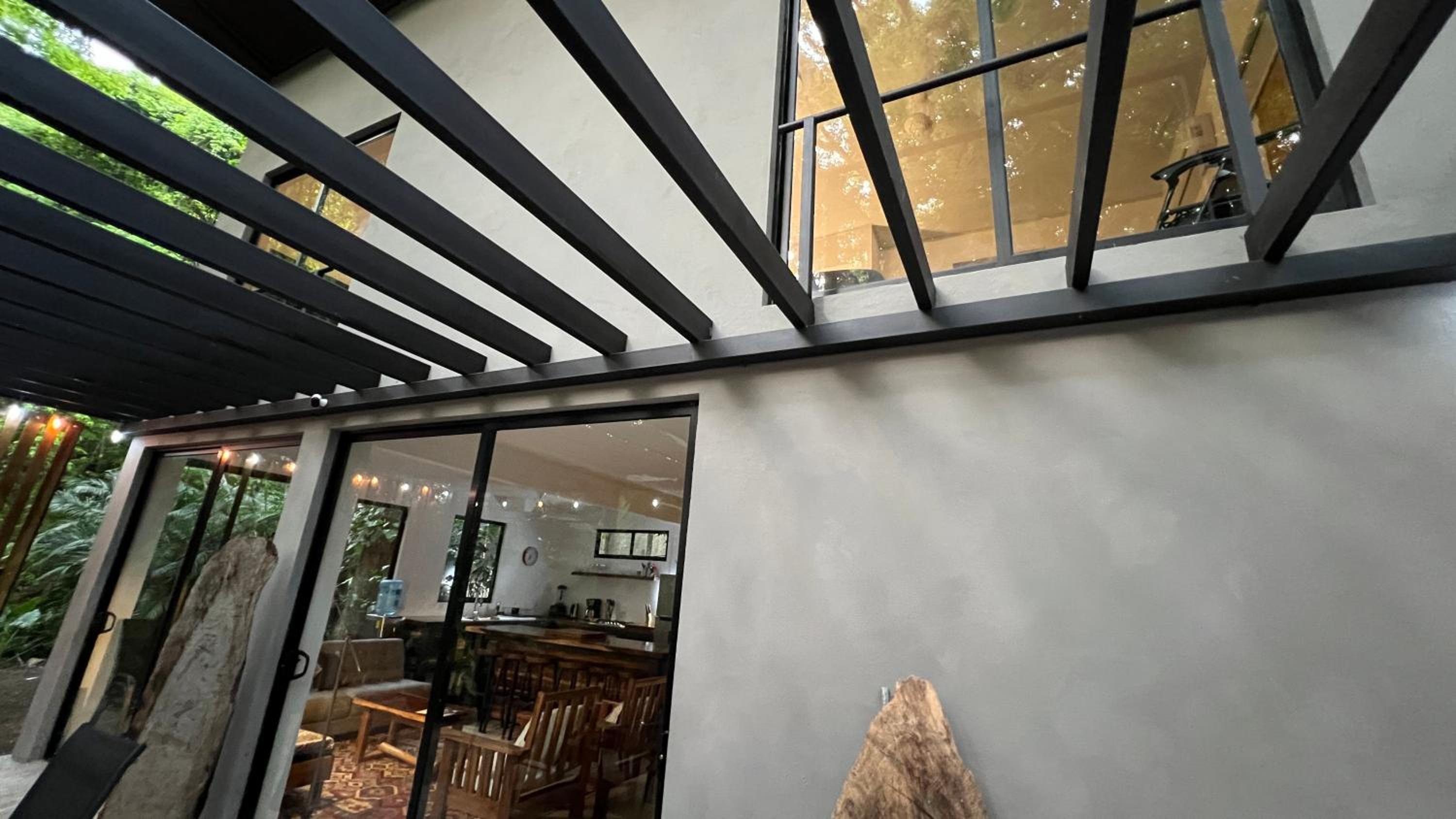 Pochote River house