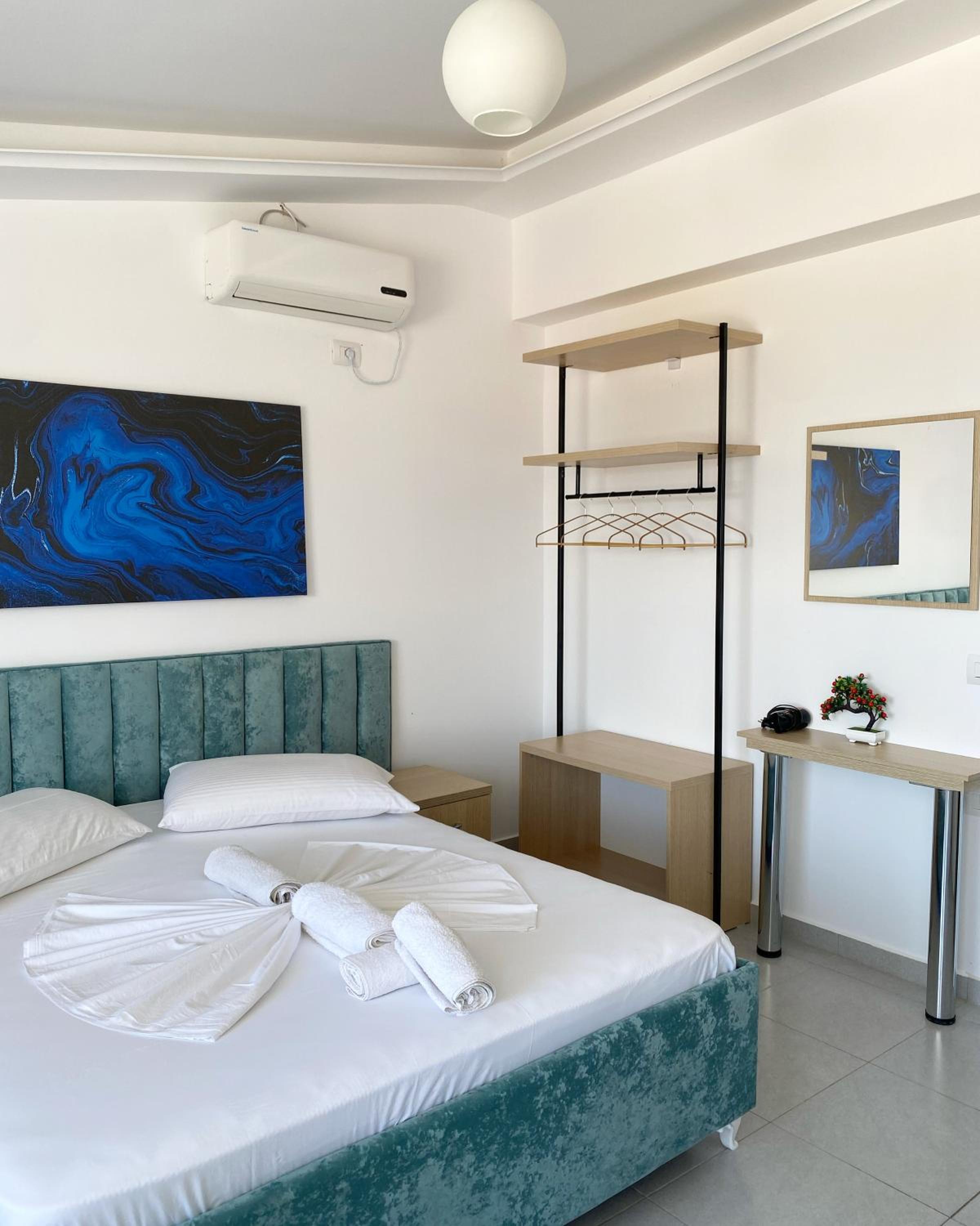 Santa Paola Apartments
