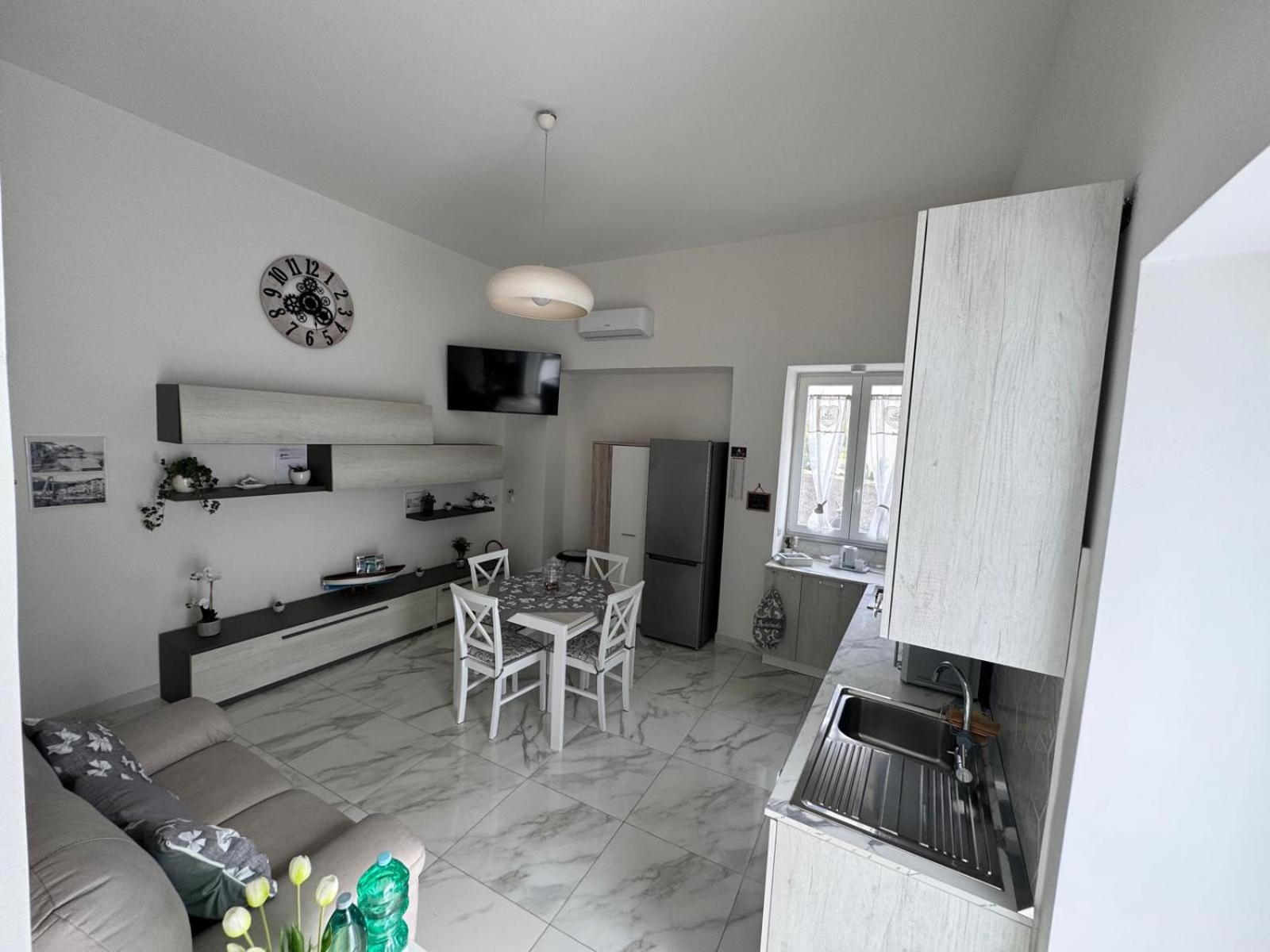 Sweet Home, Anacapri photo 2