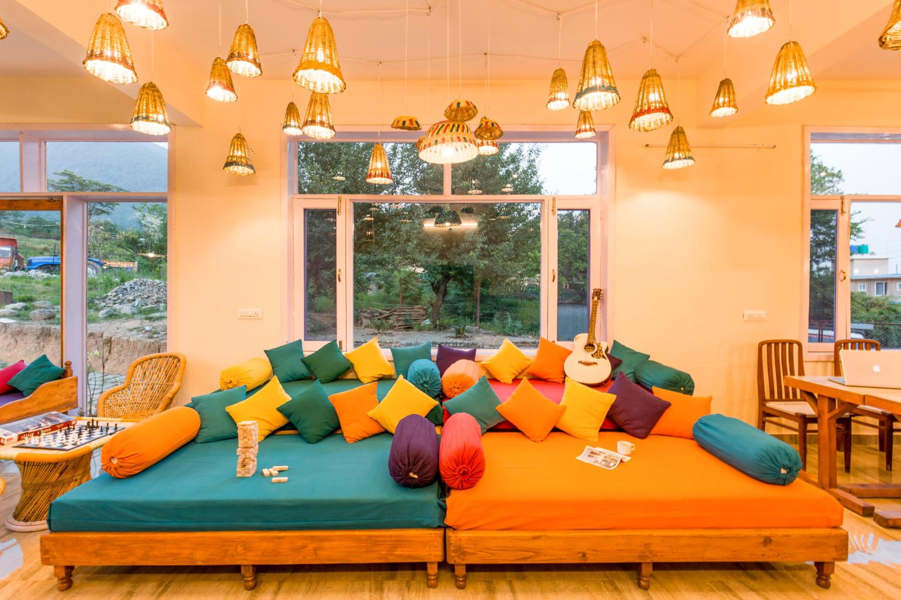 lounge
