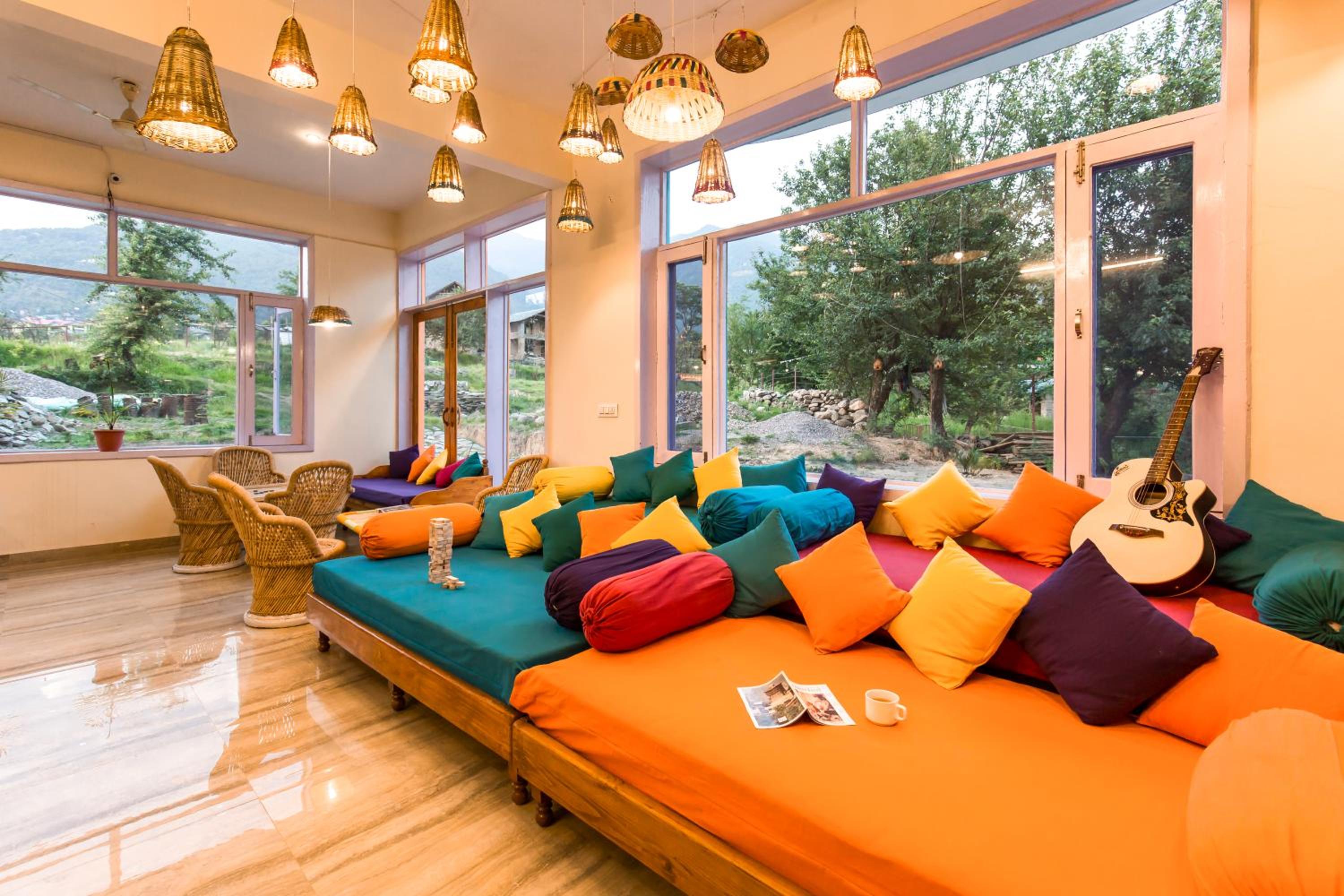 lounge