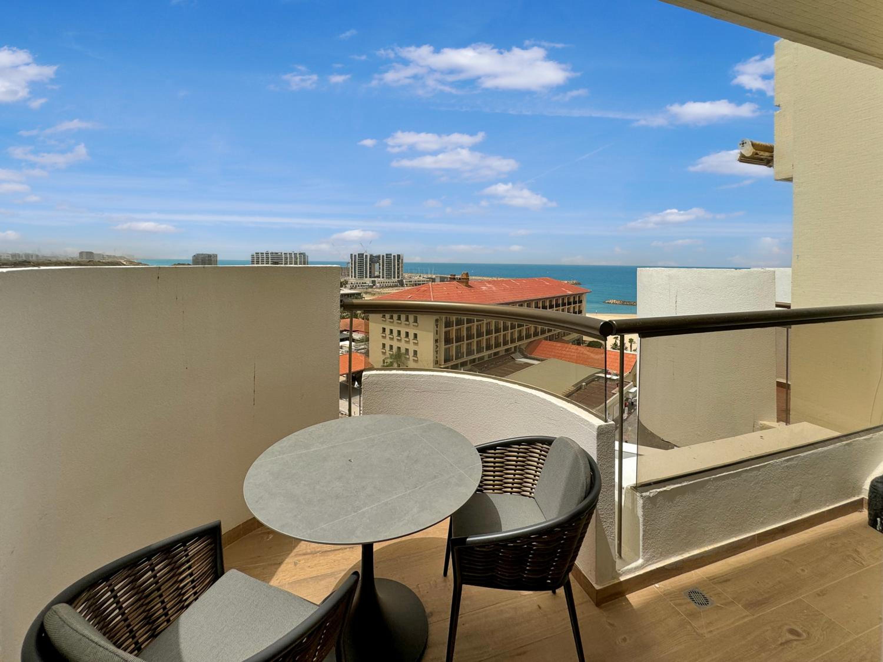Beachfront Paradise Penthouse