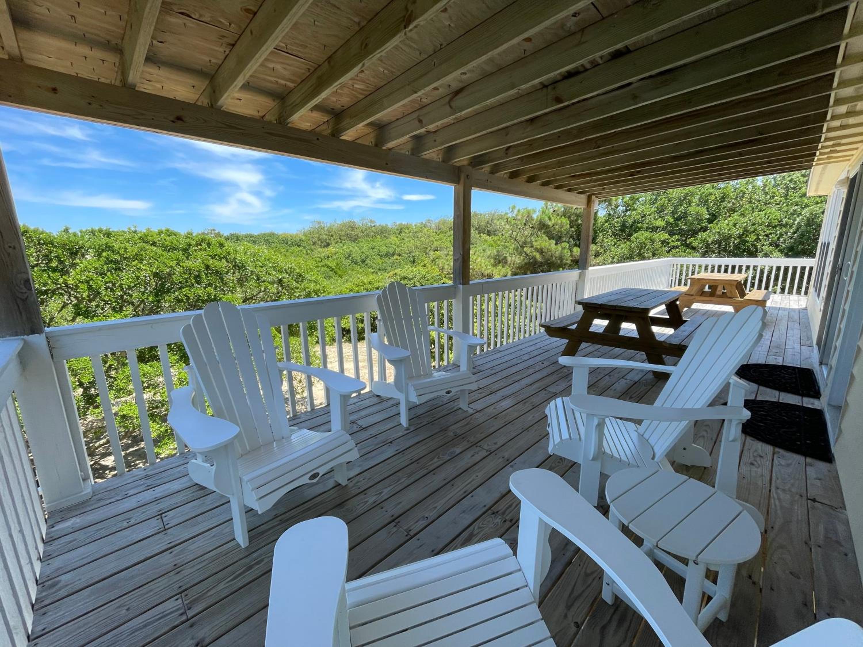 Carolina Breeze - Southern Shores, Chickahauk, 200 Yards to the Beach, Flex Stays, Private Decks