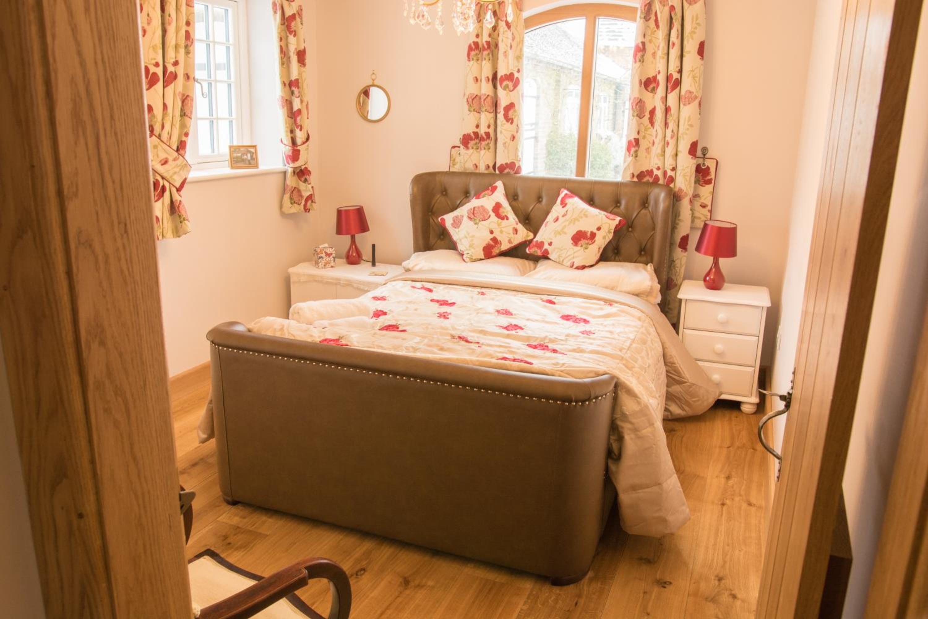 Horseshoe Cottage