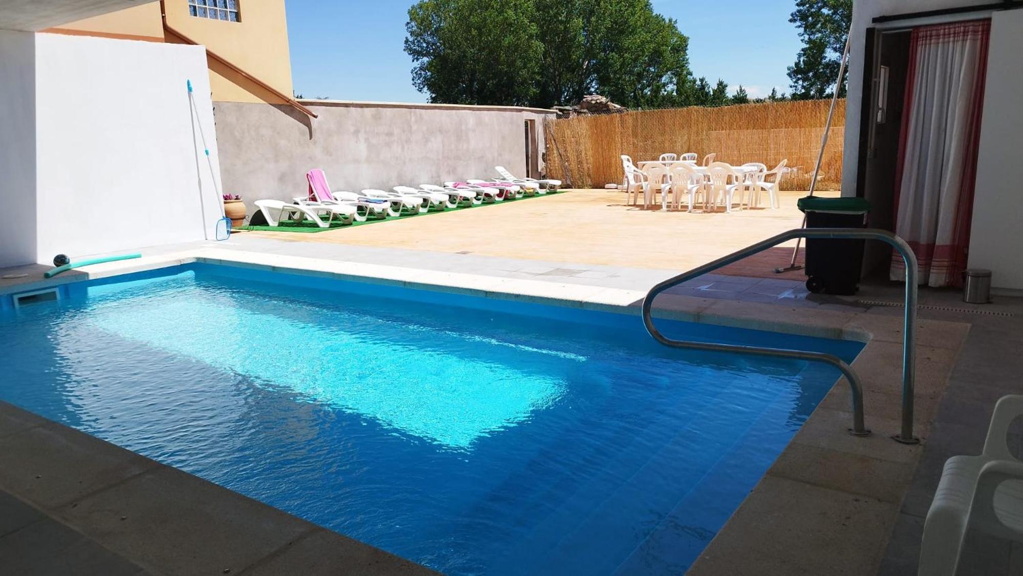 El Descanso de los Lares Casa con piscina climatizada view 2