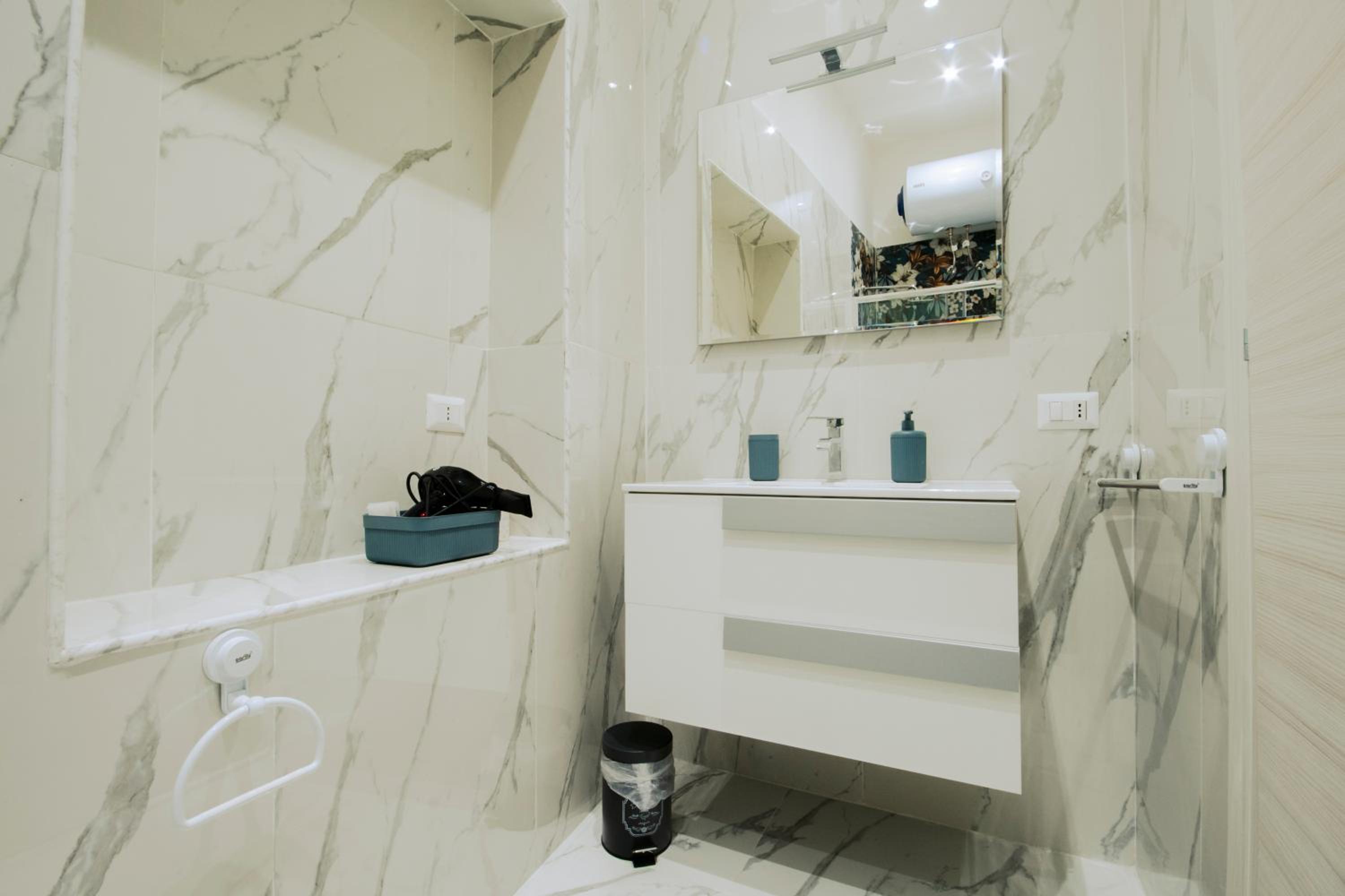B&B Oasi - Metro Montesanto, Centro Storico