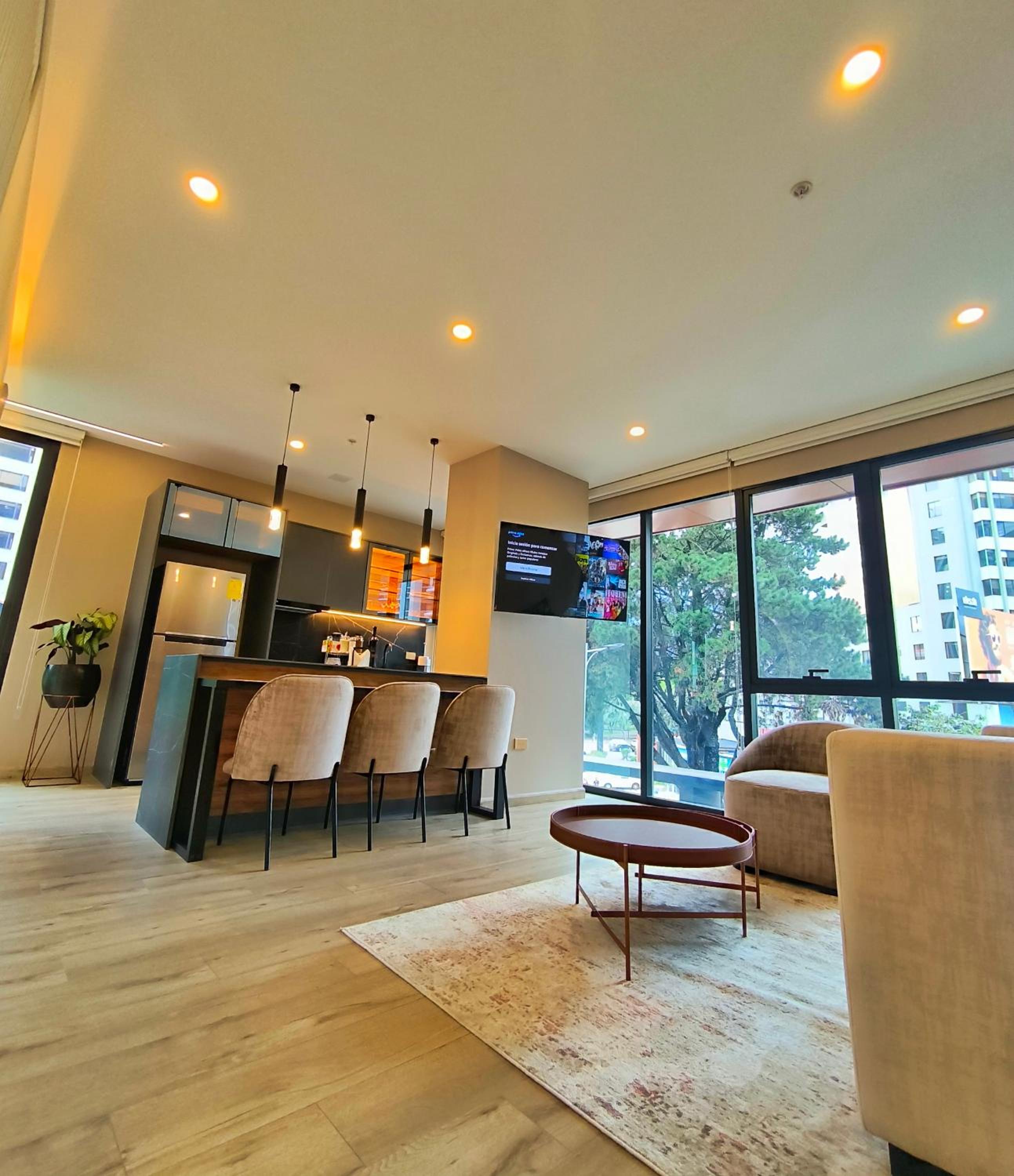 Republica del Salvador Coliving Ecuador XOE