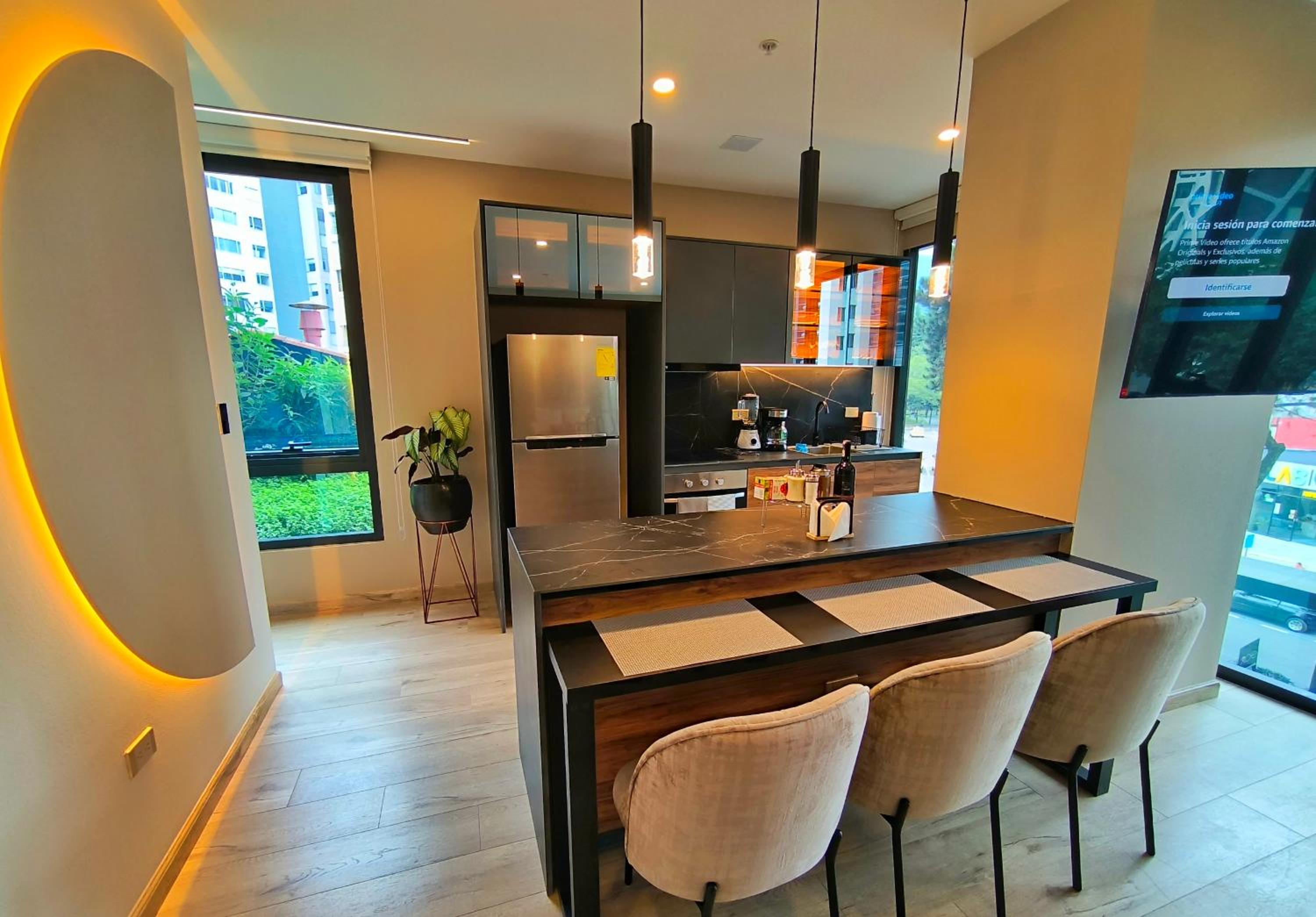 Republica del Salvador Coliving Ecuador XOE