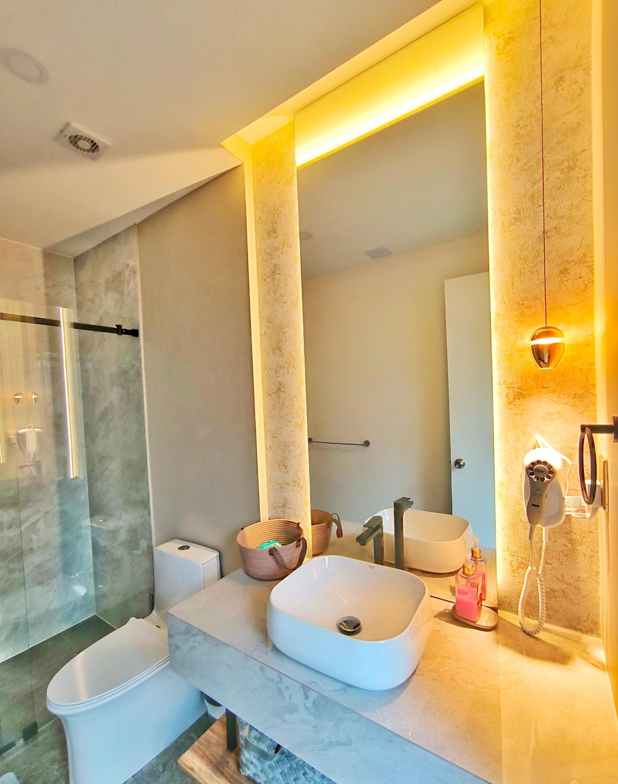 Republica del Salvador Coliving Ecuador XOE