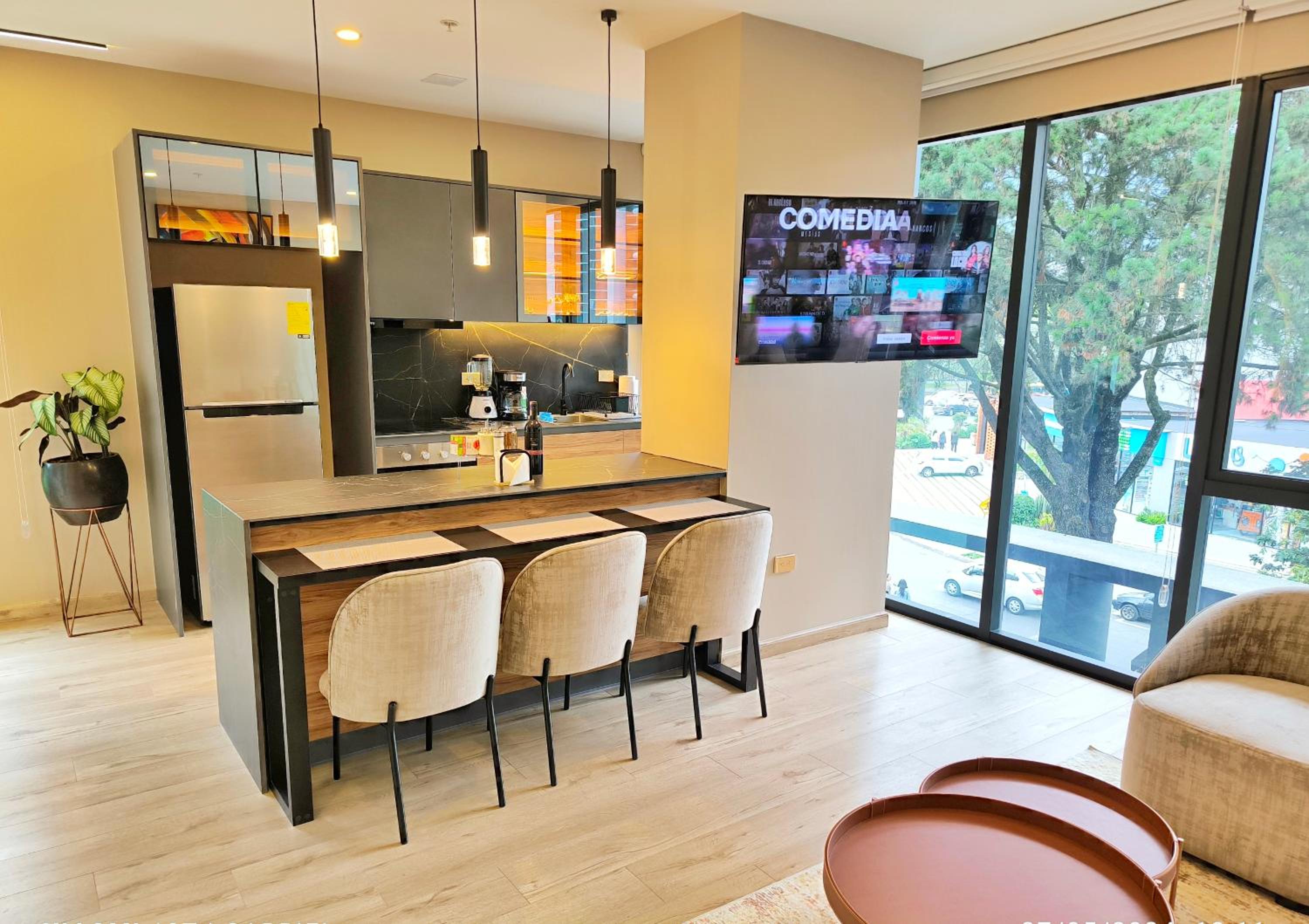 Republica del Salvador Coliving Ecuador XOE