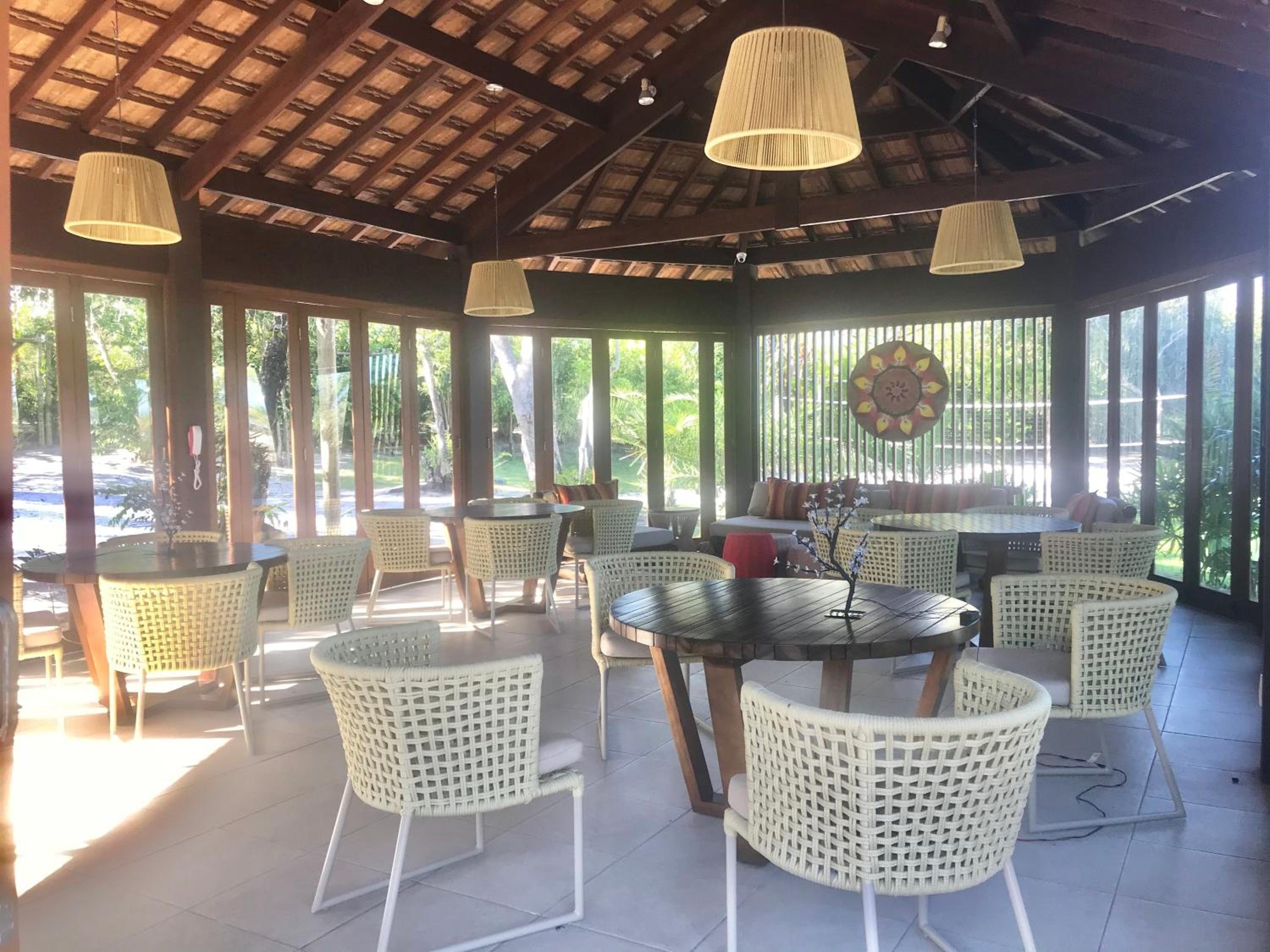 Descubra aqui o Paraíso em Praia do Forte - Apartamento TOP