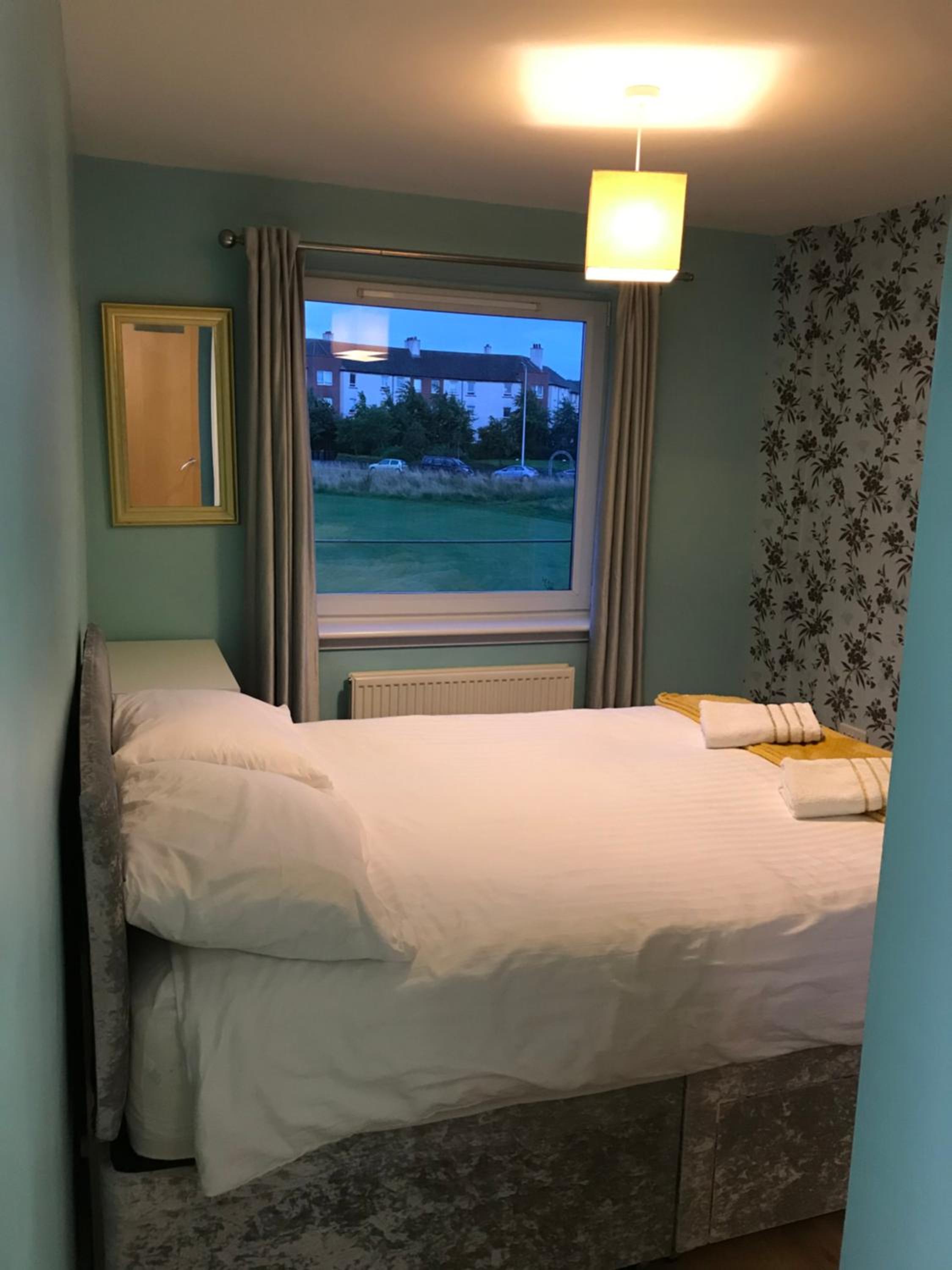 holiday Apartment with two bathrooms, lift access view 5