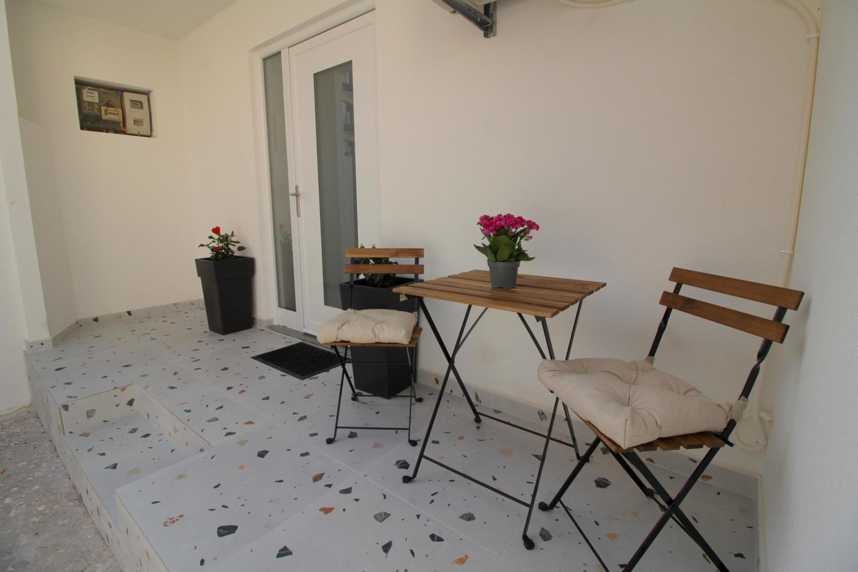 Helio's Apartments photo 4