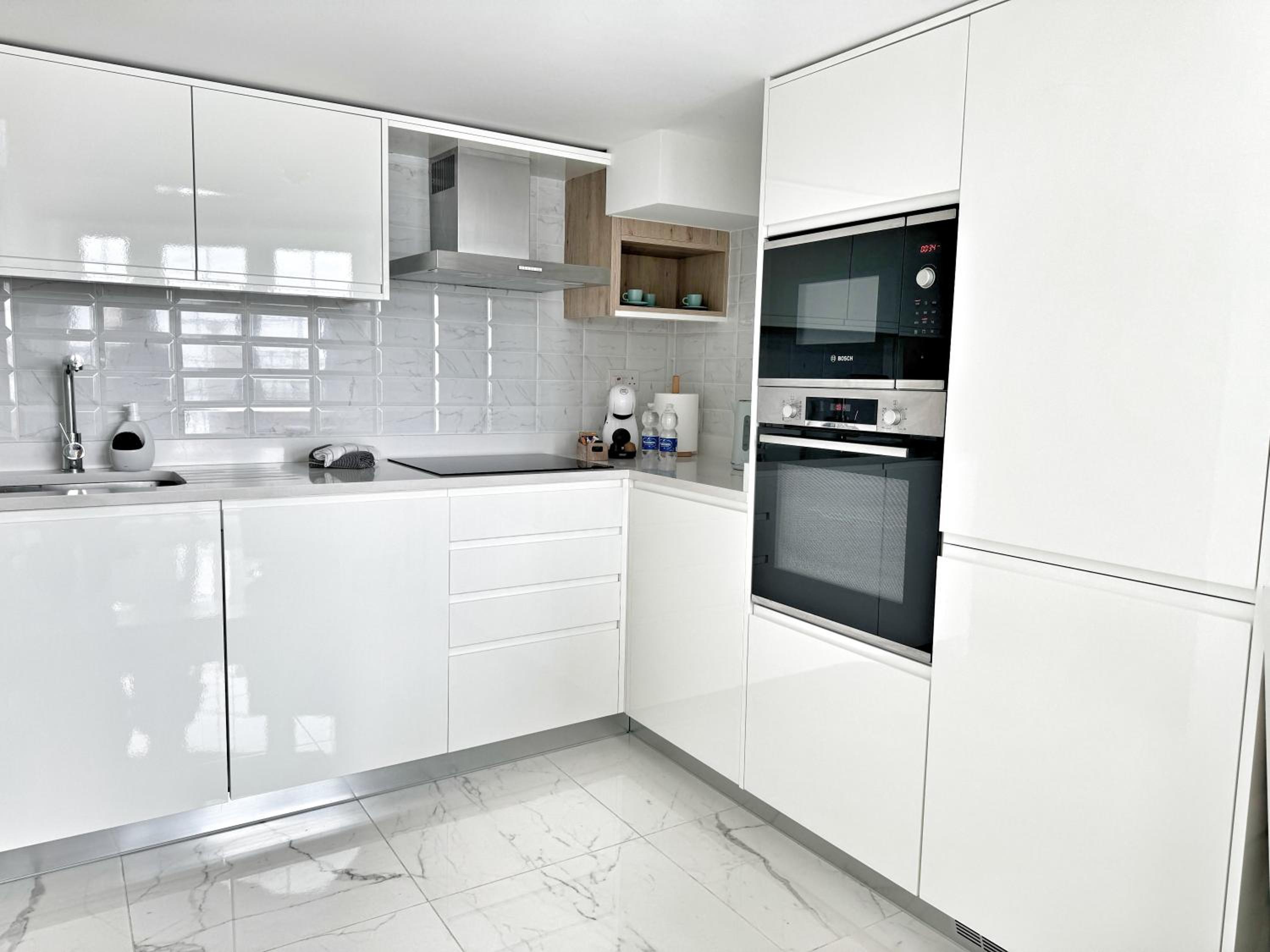 Luxury Catalan Bay Beach House - Sea + Rock Views view 2