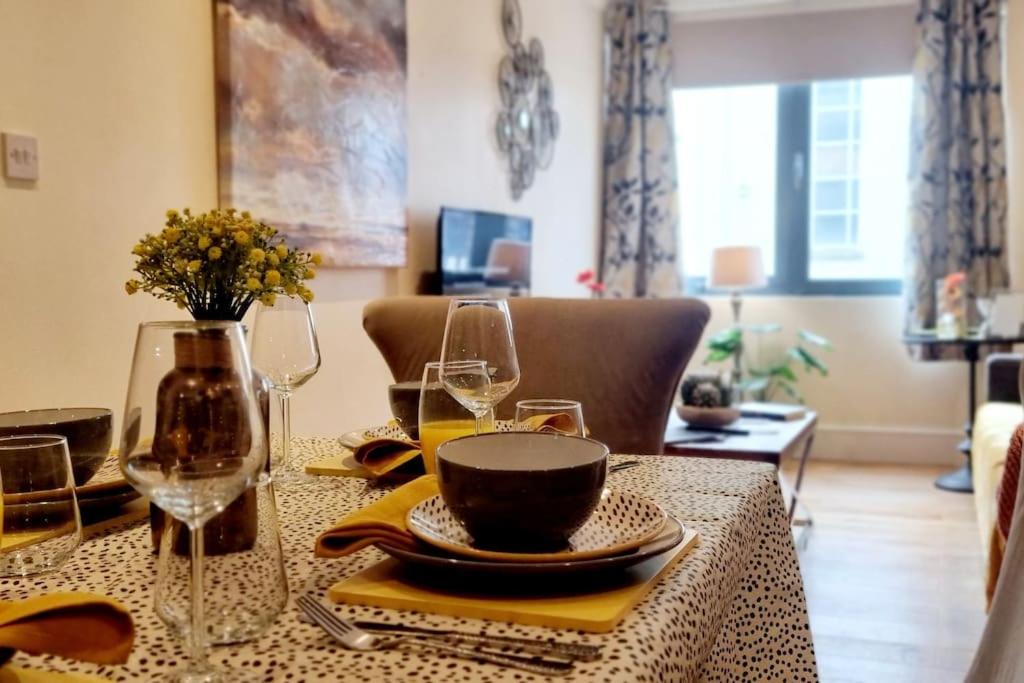 Central Riverside Apartment