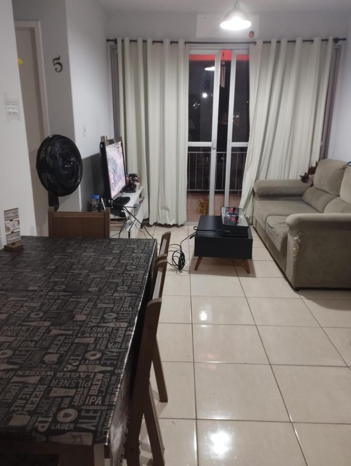 Quarto privativo em apartamento compartilhado