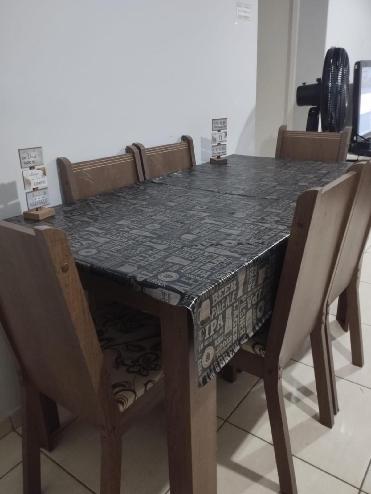 Quarto privativo em apartamento compartilhado