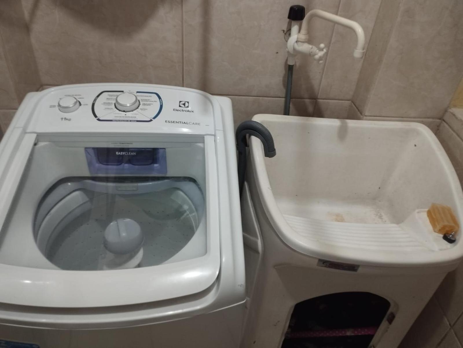 Quarto privativo em apartamento compartilhado