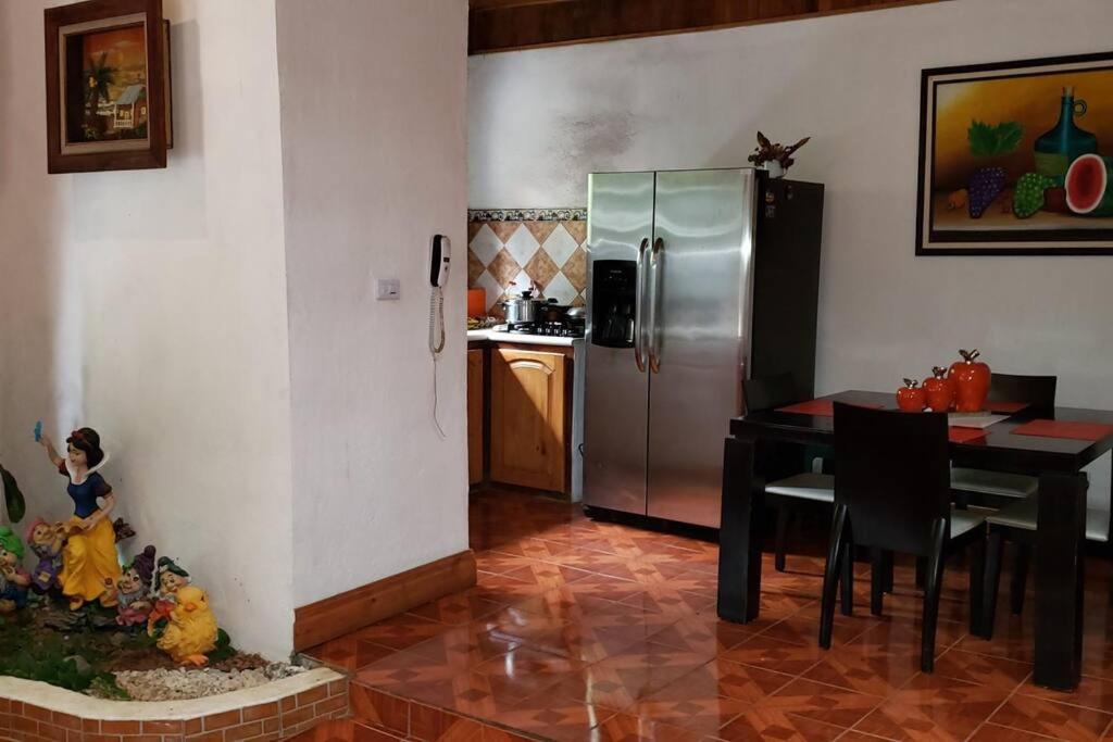 Casa Bonilla El Tirol Heredia CR