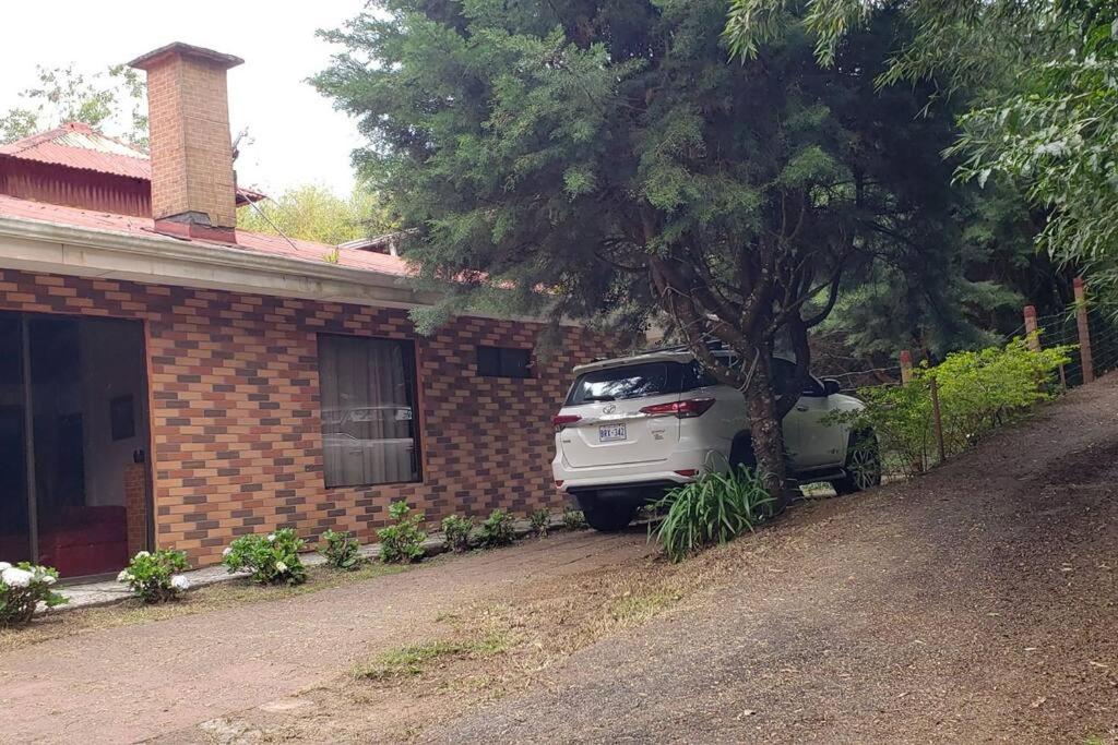Casa Bonilla El Tirol Heredia CR