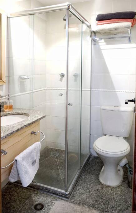 Cozy Ap 50m2, near Sirio Libanes Hosp, Paulista Ave, Rooftop Pool, Gym, AC, Free Parking