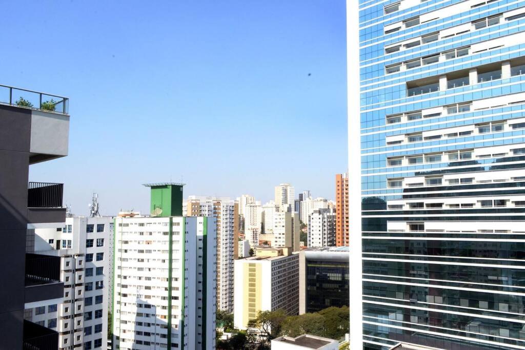 Cozy Ap 50m2, near Sirio Libanes Hosp, Paulista Ave, Rooftop Pool, Gym, AC, Free Parking