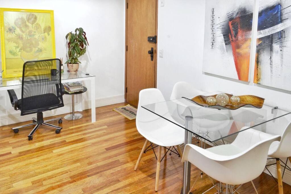 Cozy Ap 50m2, near Sirio Libanes Hosp, Paulista Ave, Rooftop Pool, Gym, AC, Free Parking