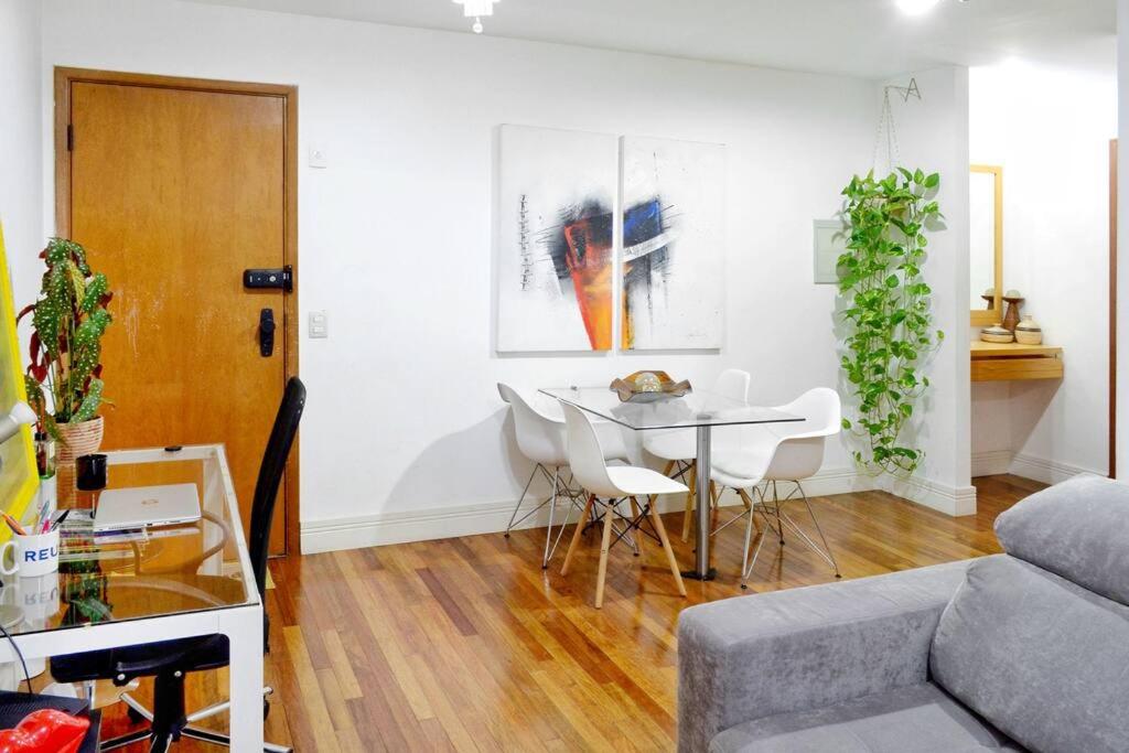 Cozy Ap 50m2, near Sirio Libanes Hosp, Paulista Ave, Rooftop Pool, Gym, AC, Free Parking