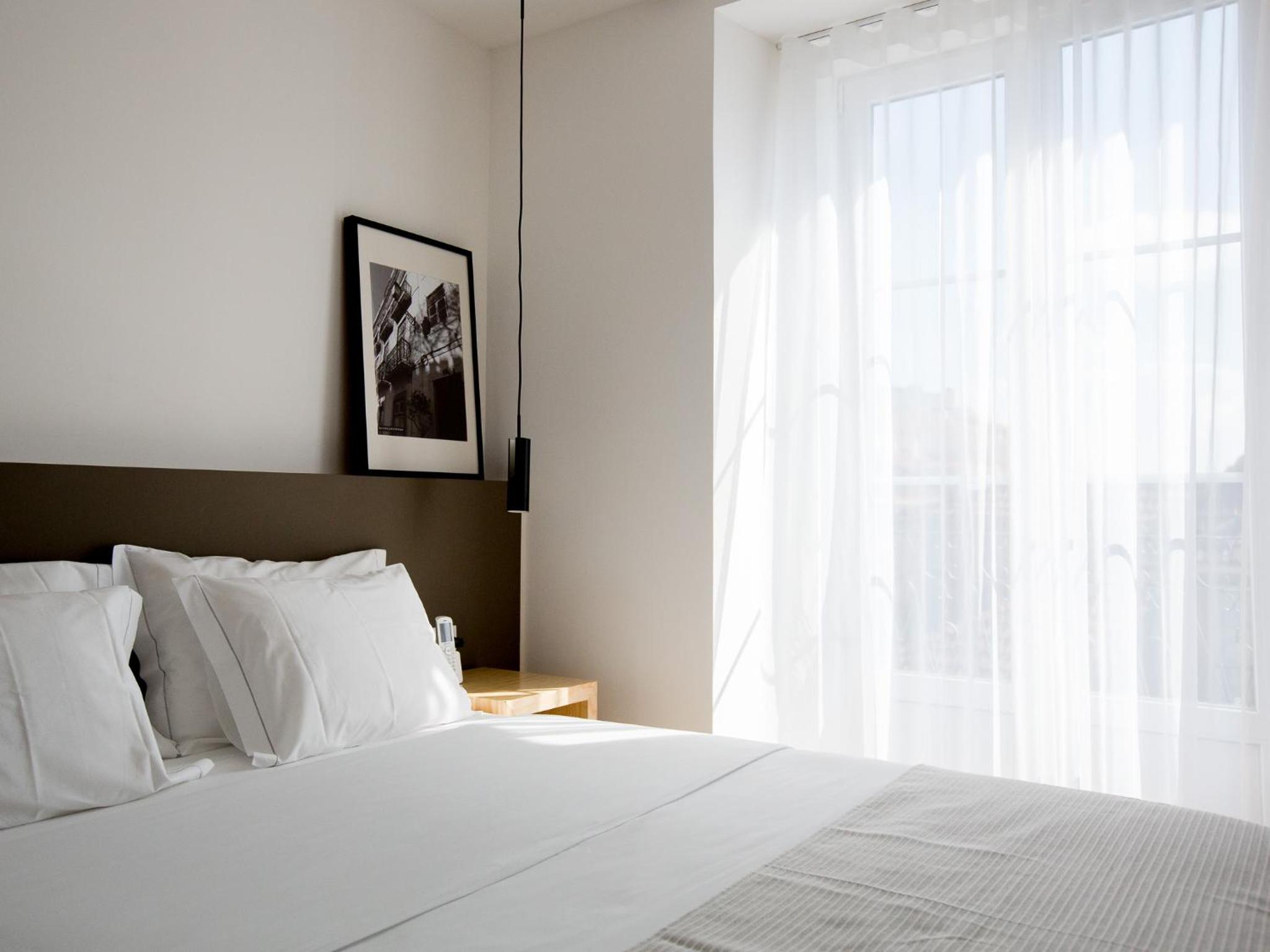 The 8 - Downtown Suites