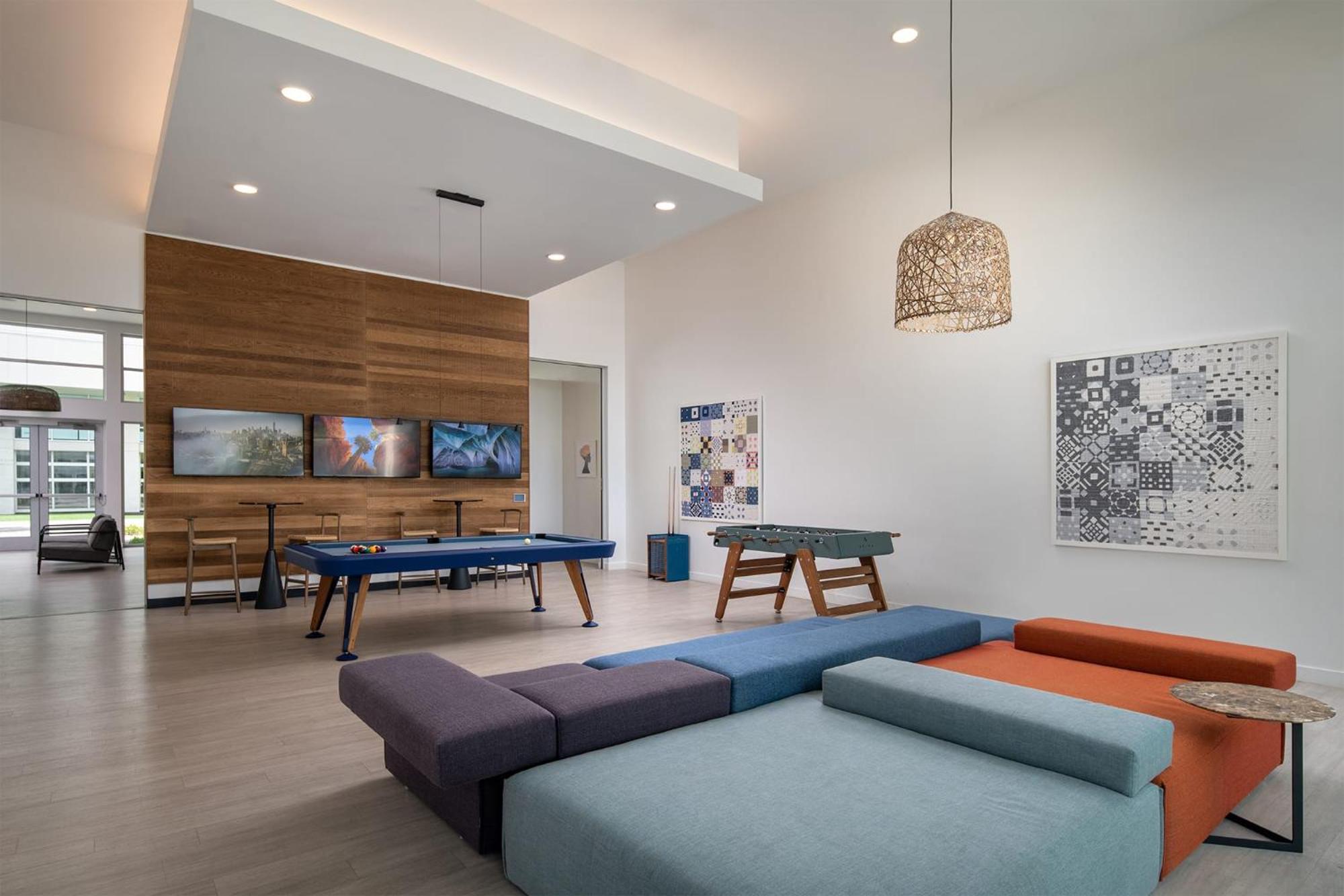 1 Bedroom Luxury Ariva Apartment