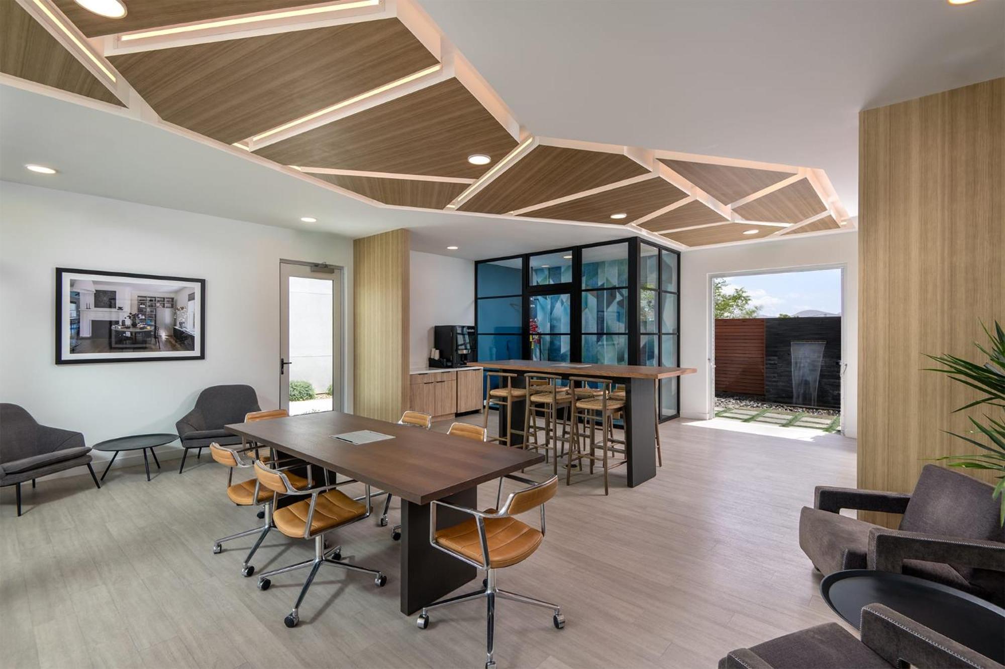 1 Bedroom Luxury Ariva Apartment